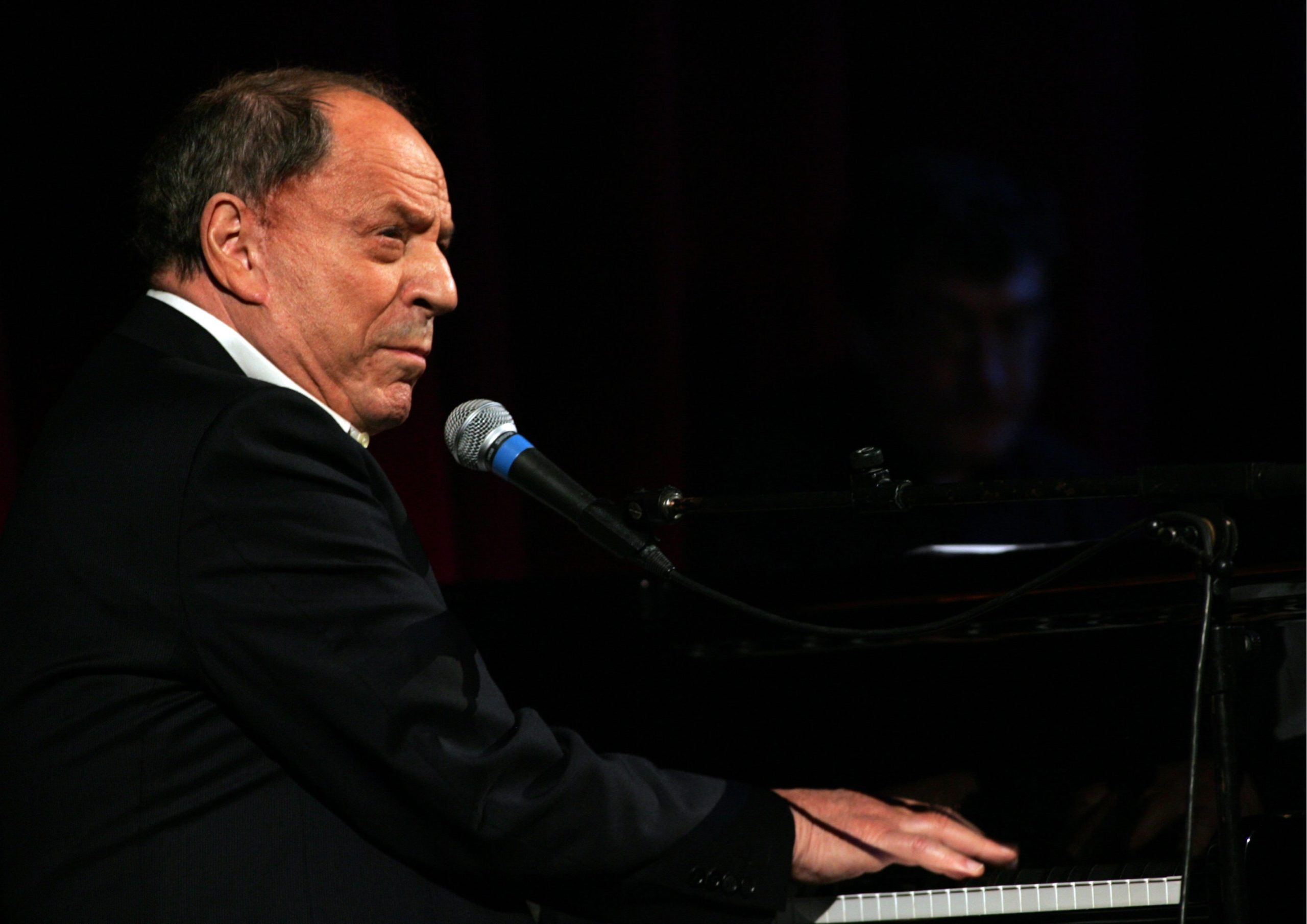 Morreu Charles Dumont, compositor de “Non, je ne regrette rien” de Edith Piaf
