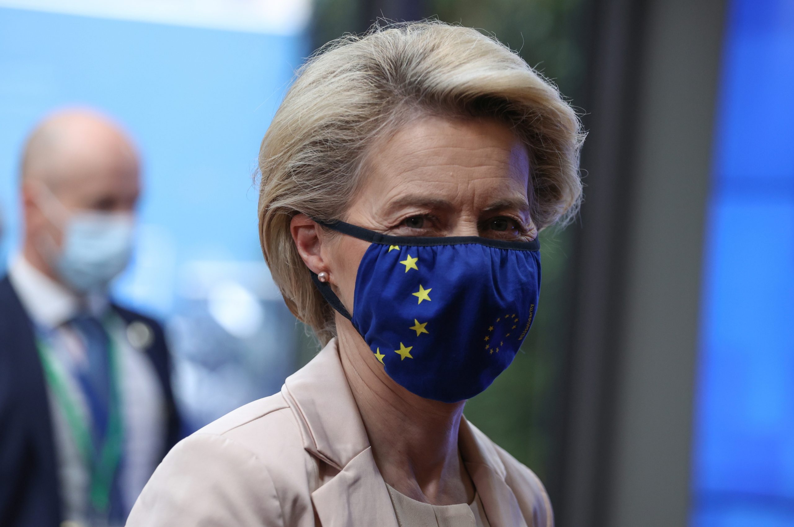 União Europeia tem doses suficientes para vacinar 70% da população ativa