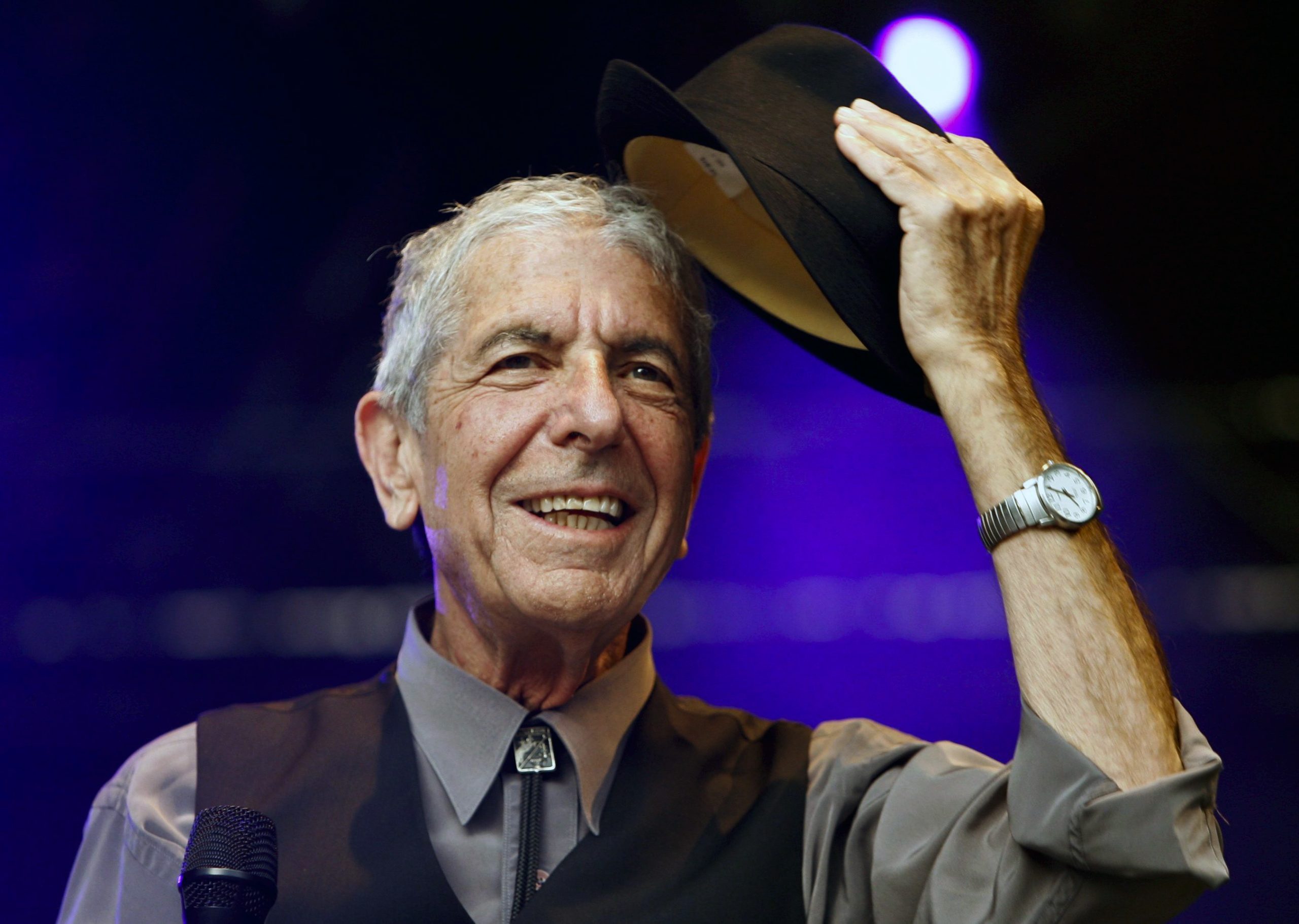 Álbum póstumo com músicas novas de Leonard Cohen sai em novembro