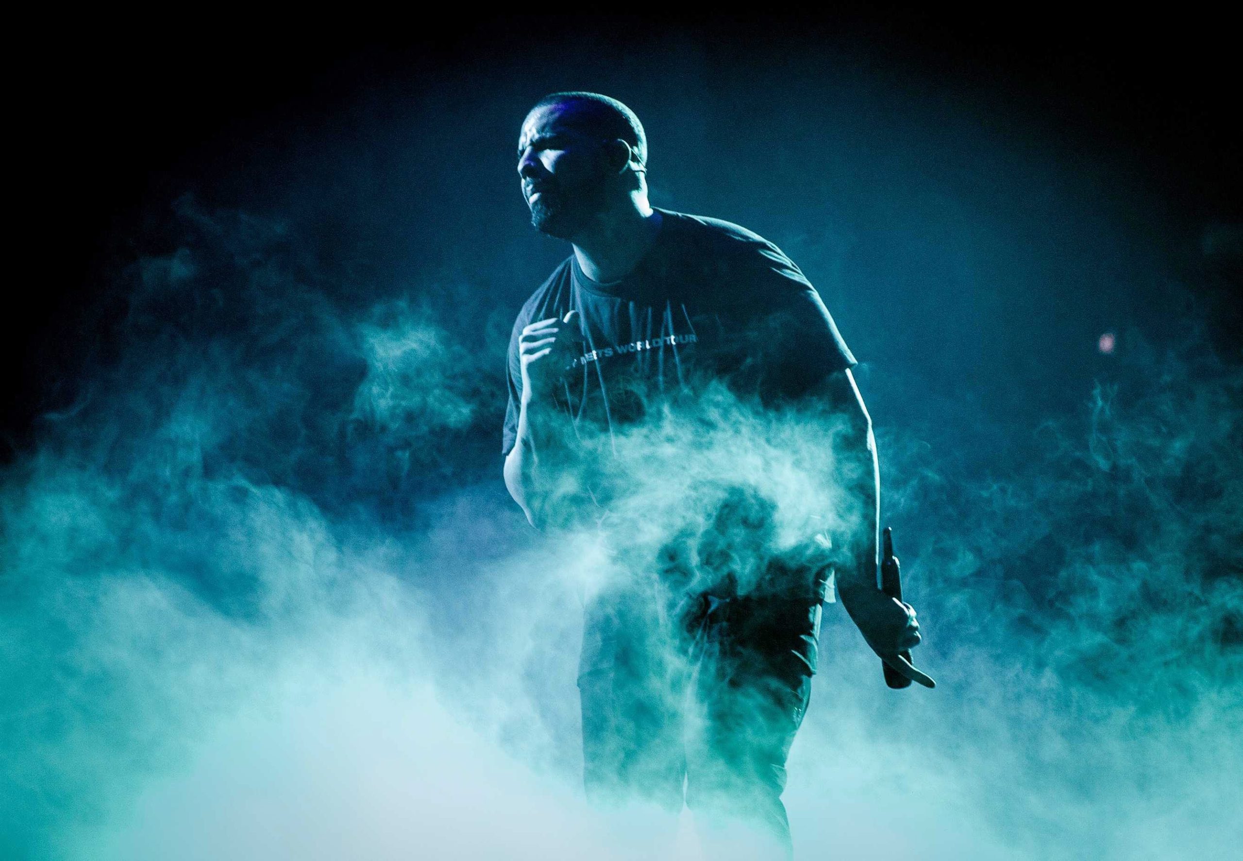Drake bate recorde dos Beatles com sete músicas no Top 10 da tabela da Billboard