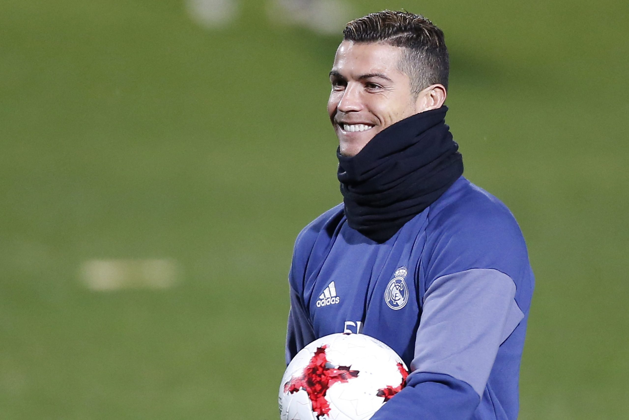 Cristiano Ronaldo e Katinka Hosszu eleitos desportistas europeus do ano pela AIPS