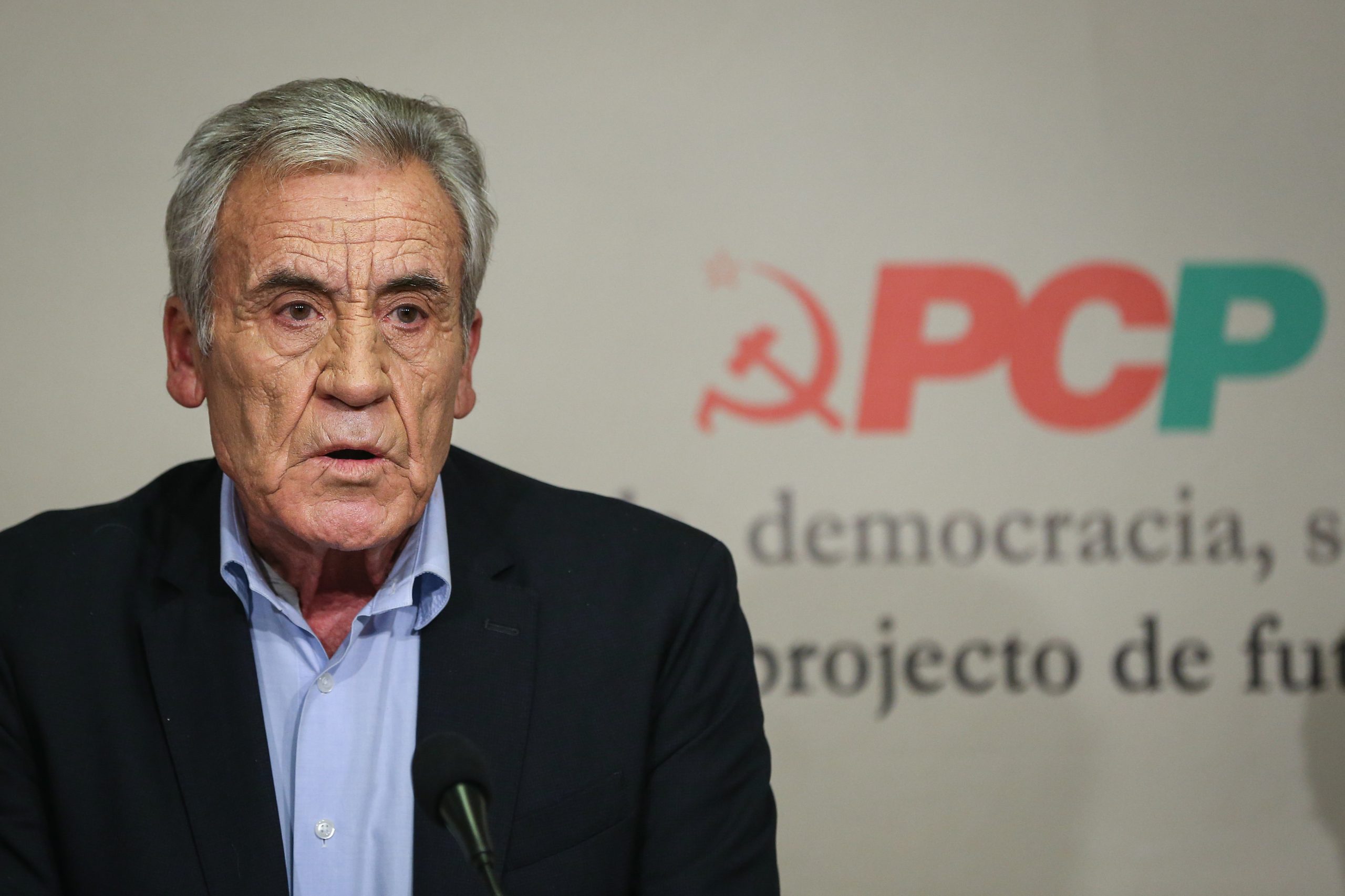 PCP acusa Governo de se apressar a manter privatização dos CTT antes de eleições
