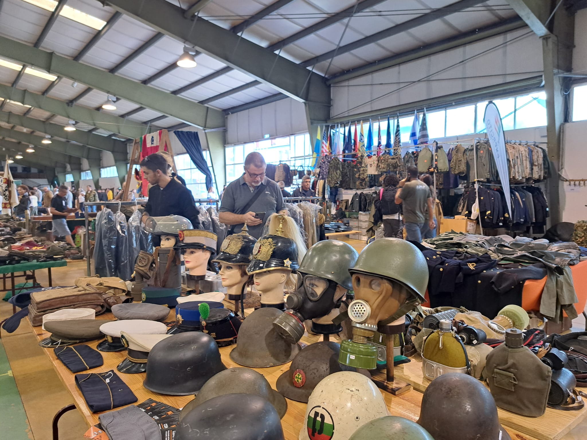 Armas, medalhas, peças históricas e combates medievais. Militaris regressa às Caldas da Rainha
