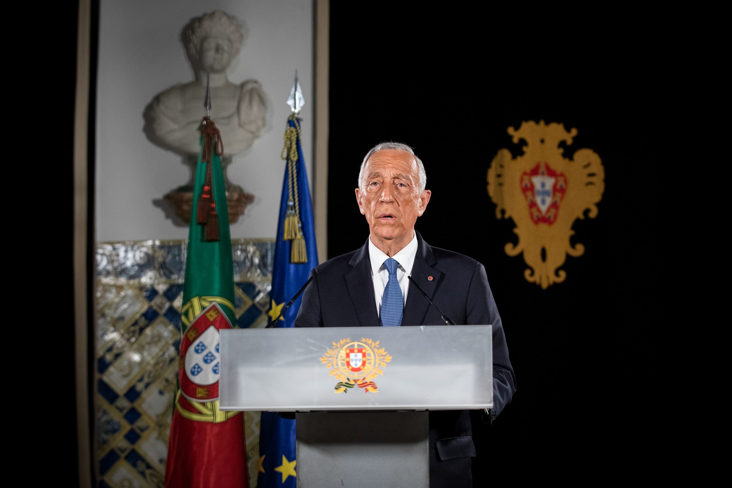 Marcelo quer condecorar “militares de abril” antes da comemoração dos 50 anos