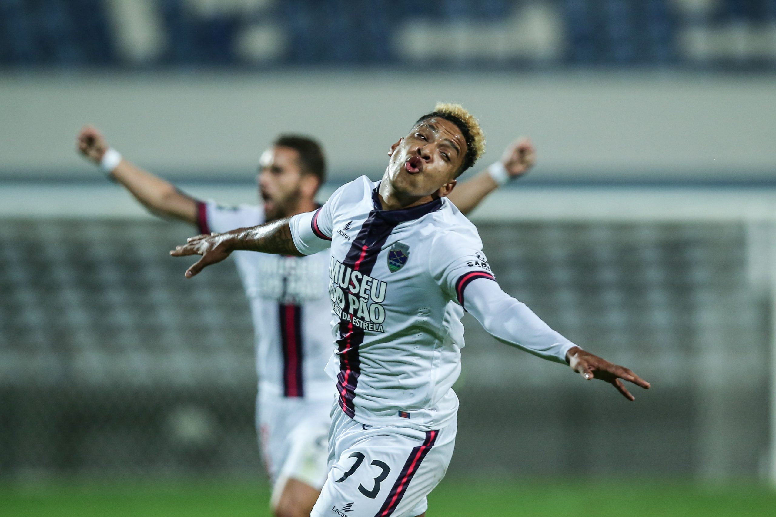 Golo de Matheus Pereira permite ao Desportivo de Chaves vencer em Belém