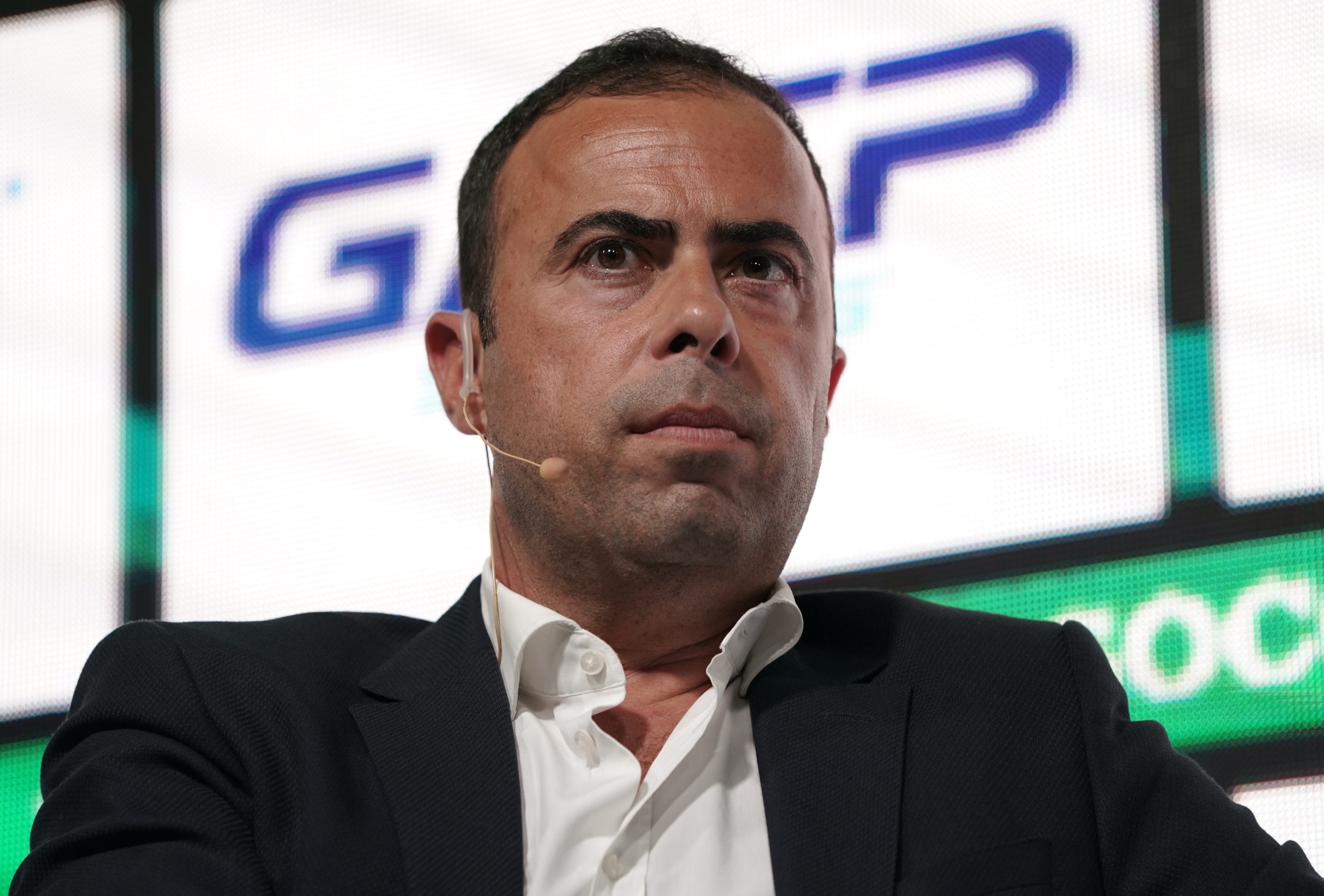 Miguel Ribeiro: “No Famalicão, propusemo-nos a criar um clube de primeira na segunda liga. Isso é mais fácil falar do que fazer”