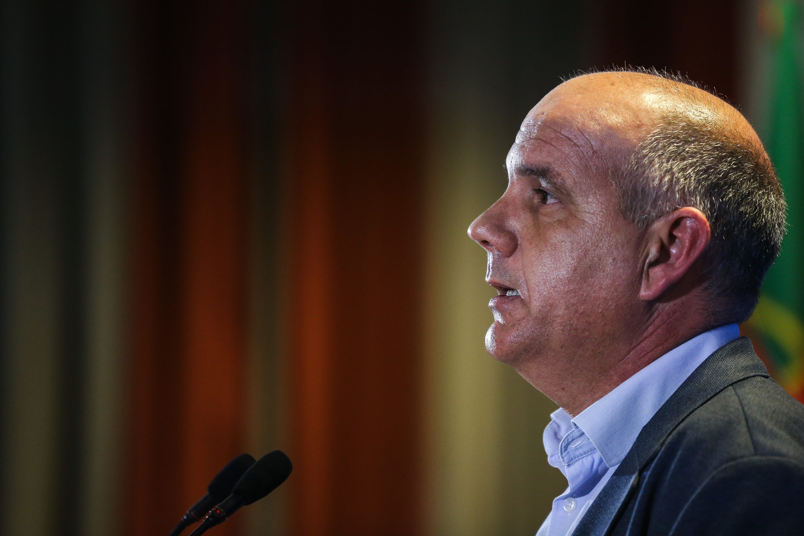 Raimundo acusa AD de querer retomar projeto da troika. Montenegro cola PCP à governação do PS