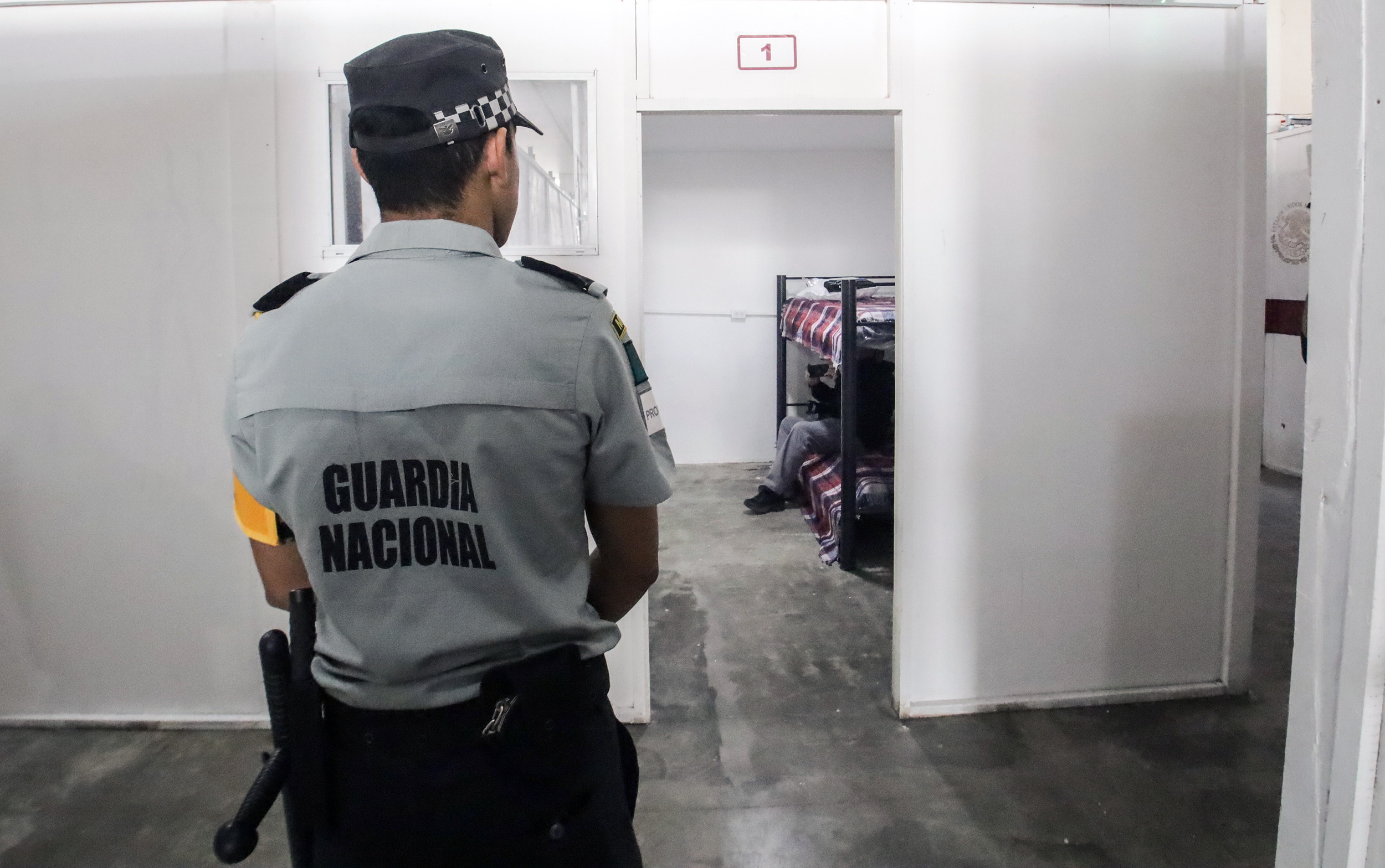 México inicia envio de 10.000 militares para a fronteira com os EUA