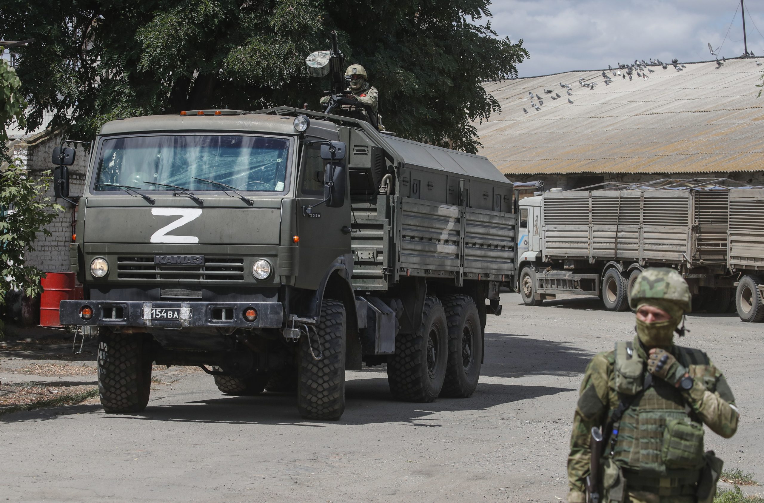 Transferência forçada de civis ucranianos para a Rússia é “crime de guerra”