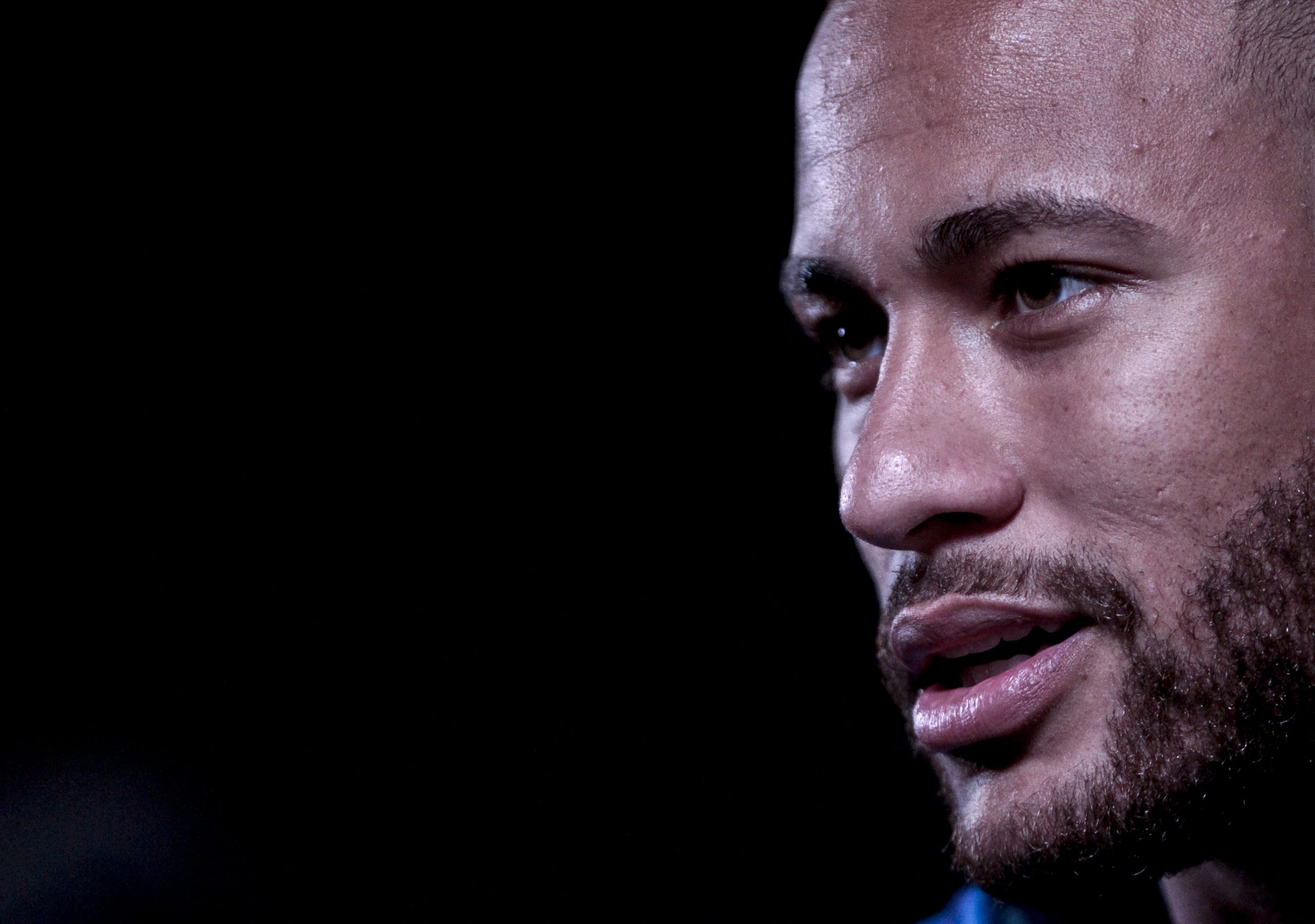 Fisco espanhol investiga futebolista brasileiro Neymar