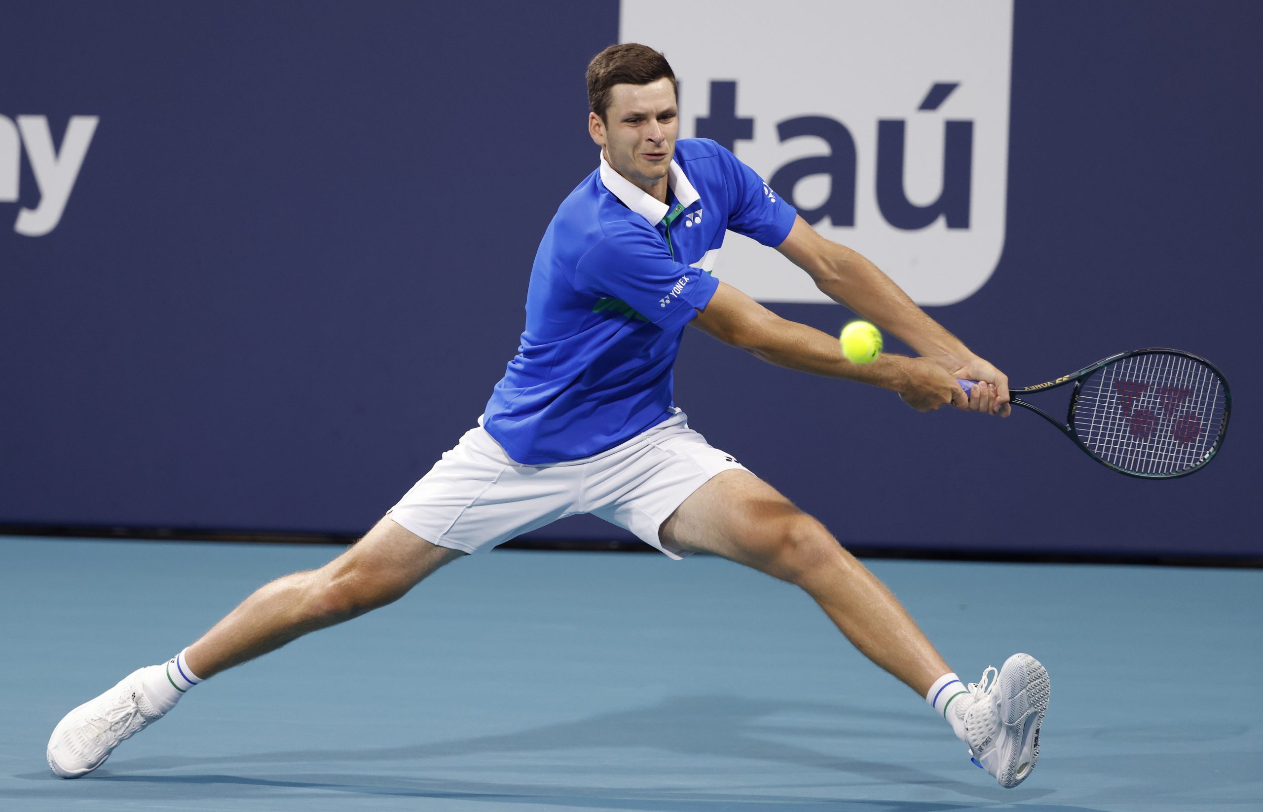 Hubert Hurkacz vence Masters 1.000 de Miami ao bater Jannik Sinner