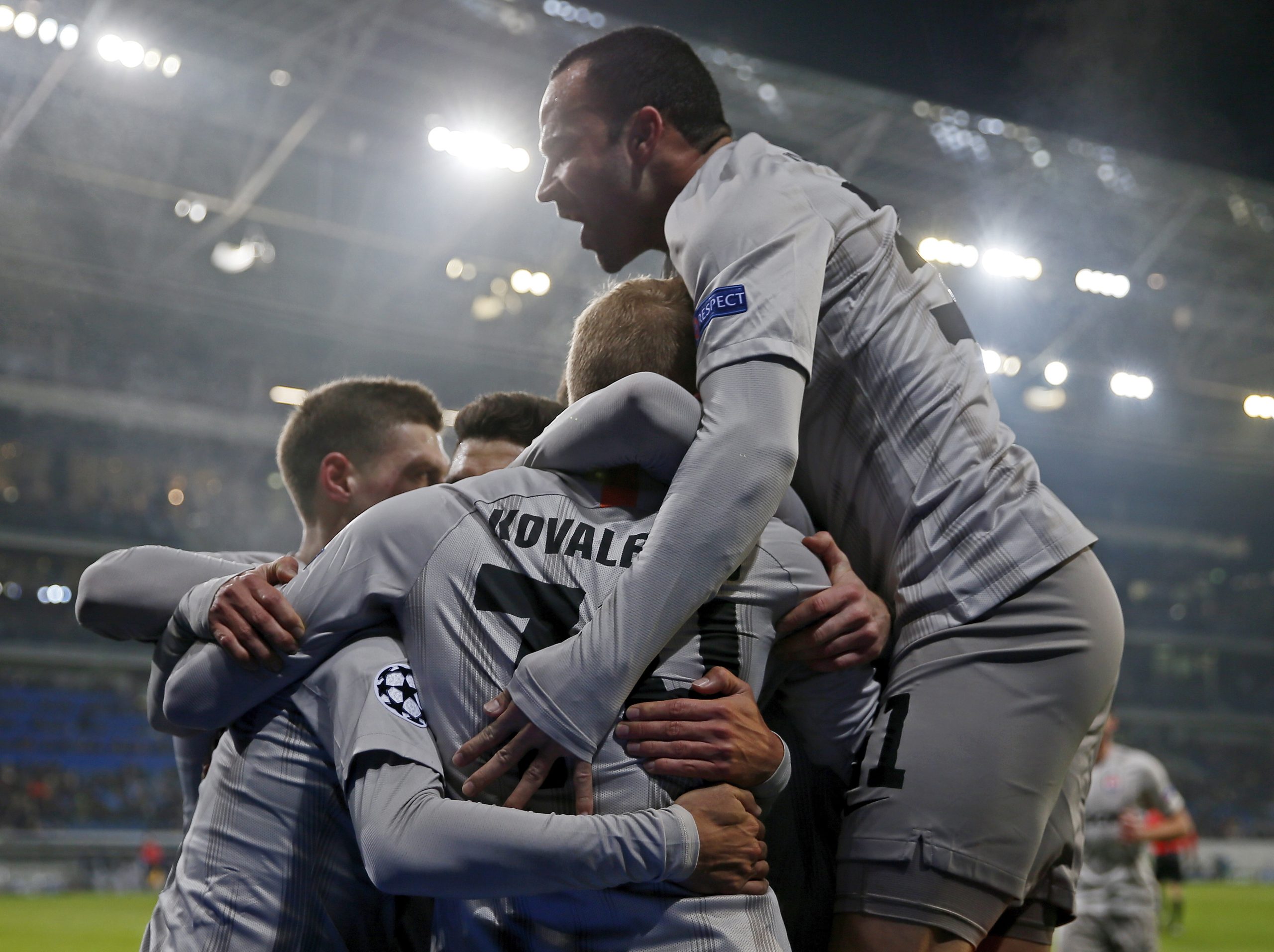 Shakhtar Donetsk empata 2-2 com Olimpik Donetsk nos descontos