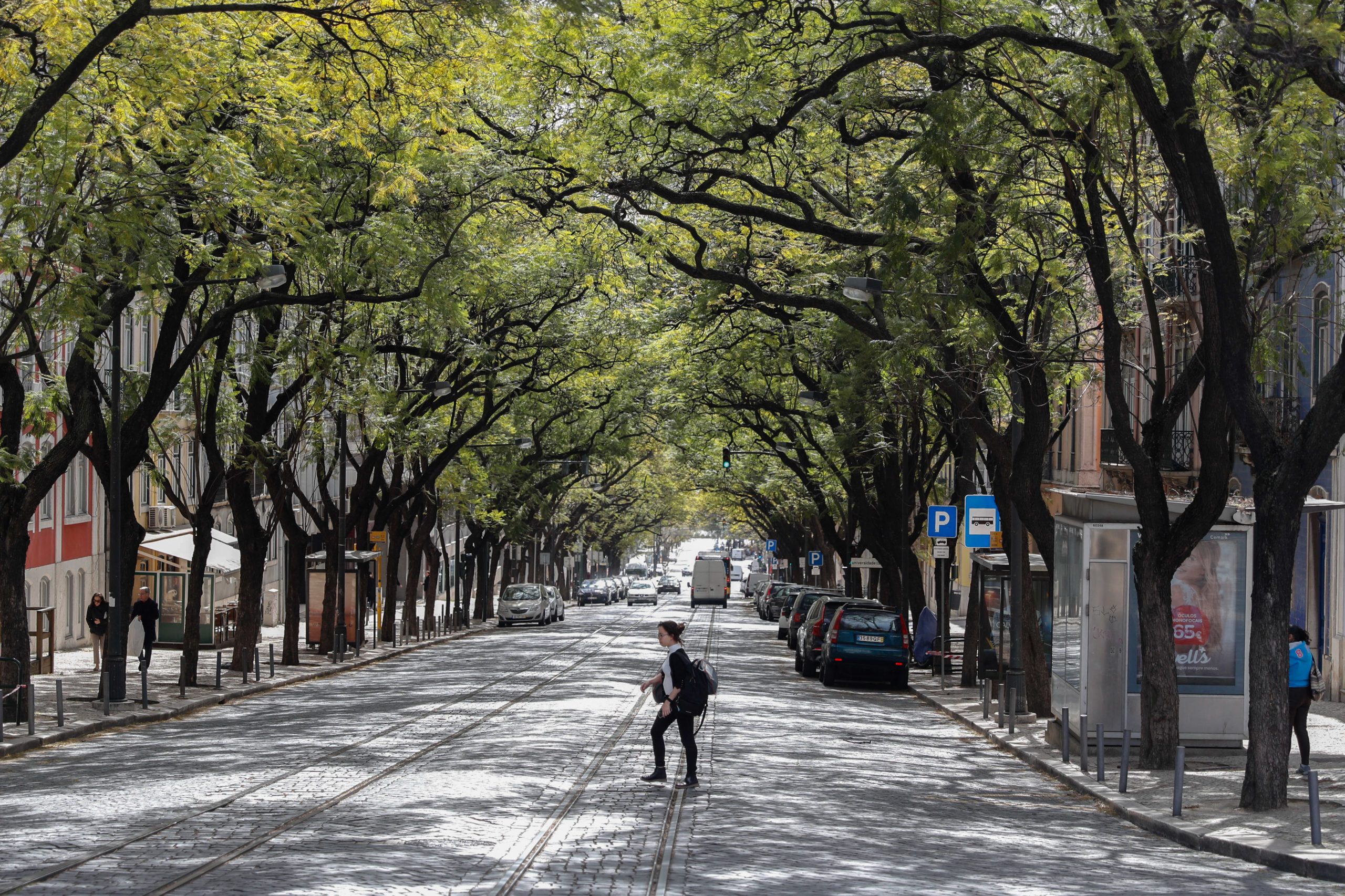 Paragem da economia trouxe “qualidade ambiental”, mas agravou desigualdades