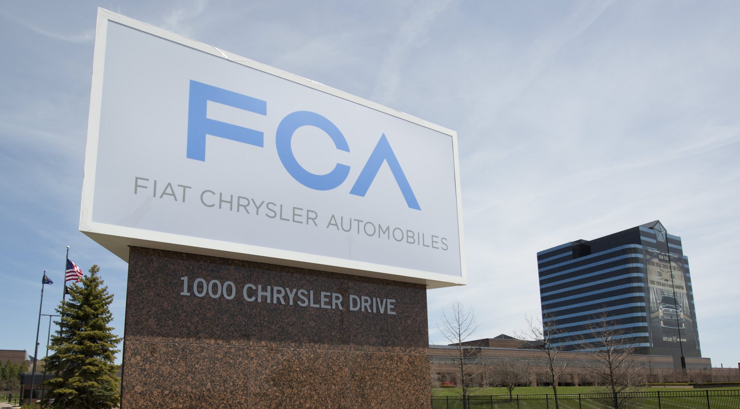 Fiat Chrysler vai transferir produção de veículos pesados do México para os EUA