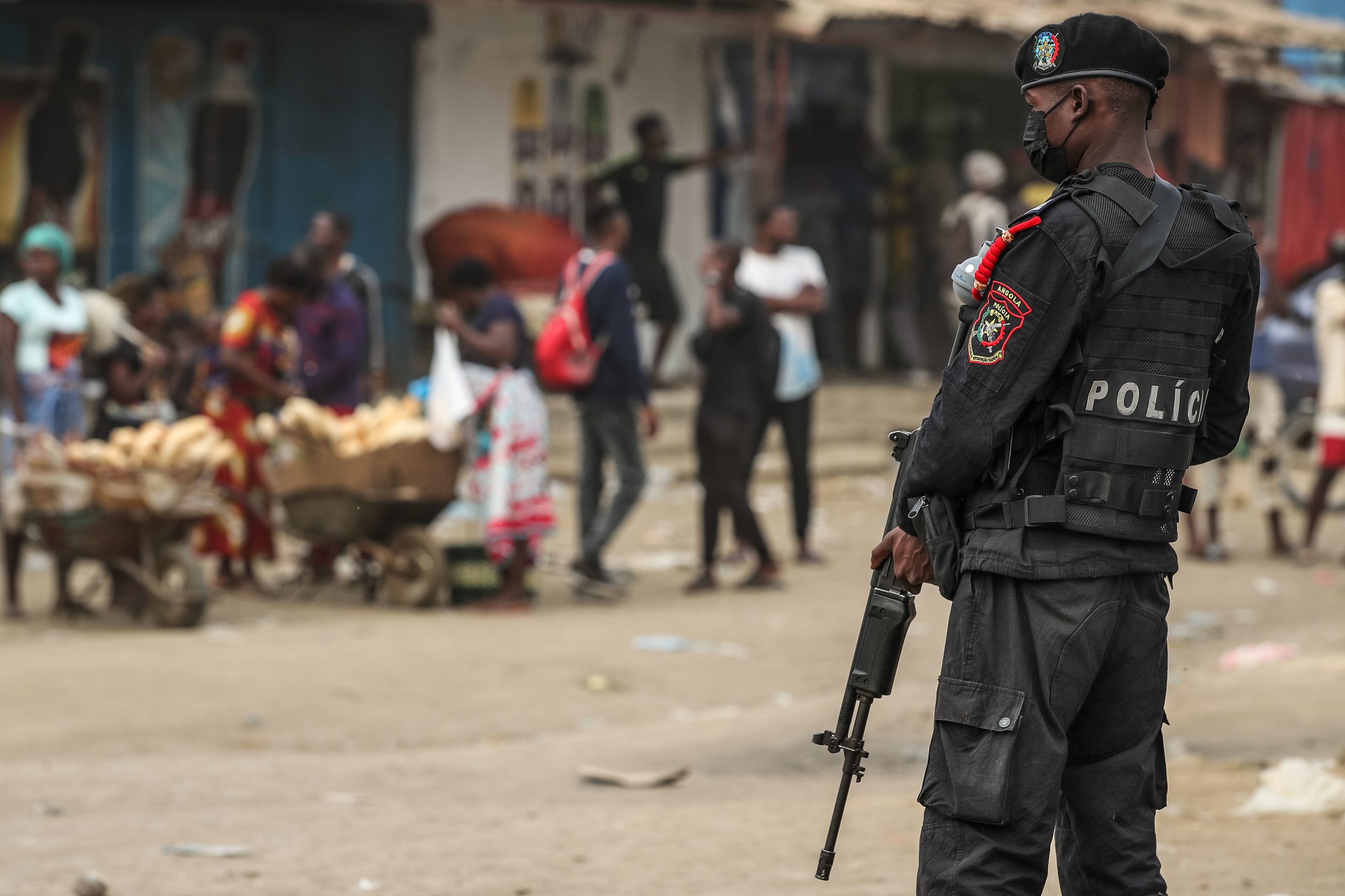 Ativistas que preparavam marcha contra a fome em Luanda “detidos arbitrariamente”