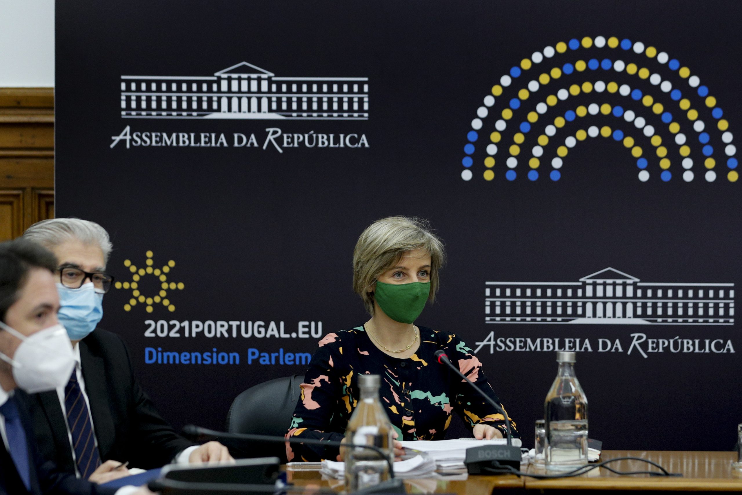 Covid-19: Ministra justifica colocação de médicos alemães no Hospital da Luz com questões de espaço