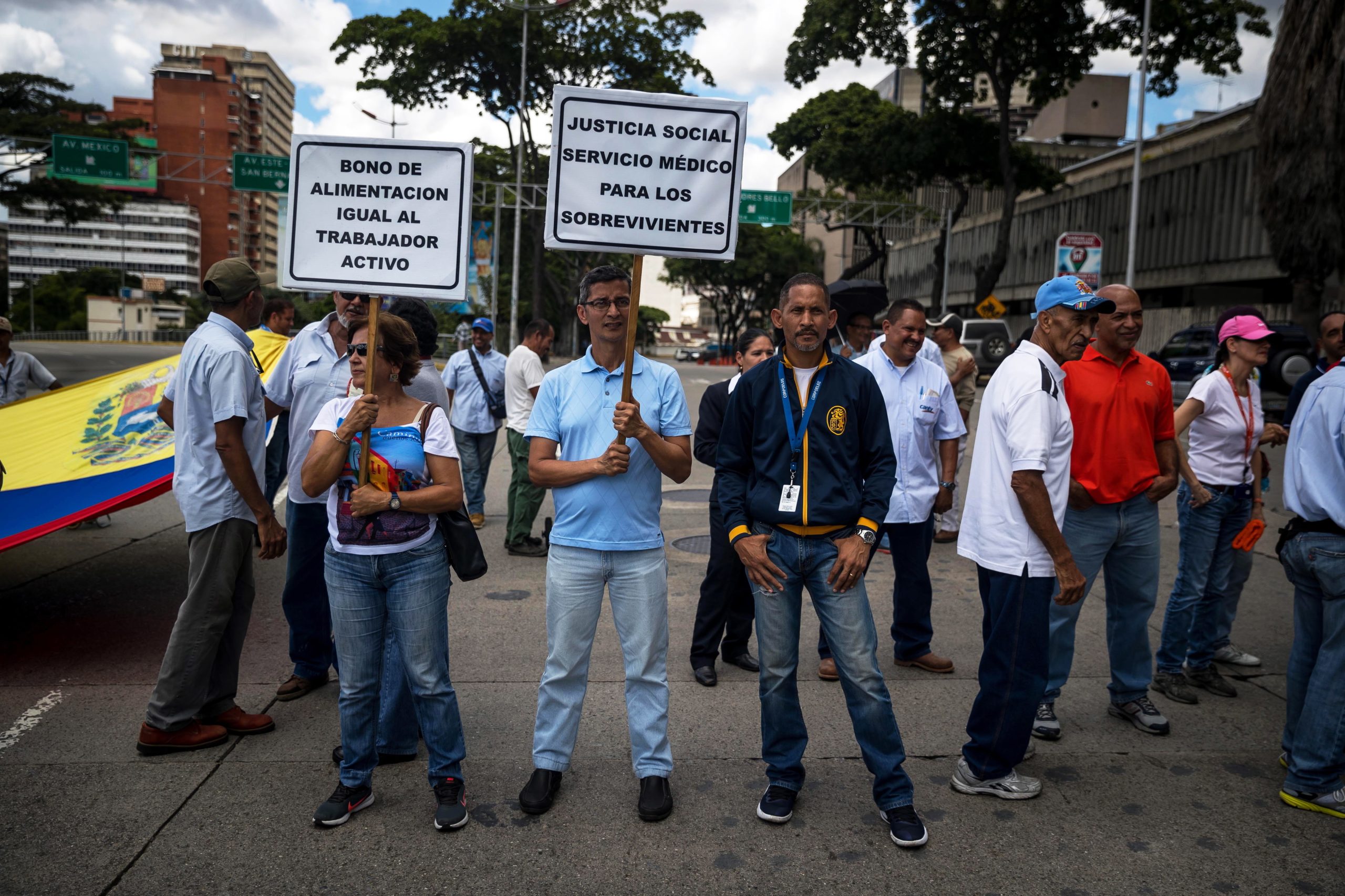 Protestos da oposição venezuelana saem hoje à rua em 13 dos 24 Estados do país