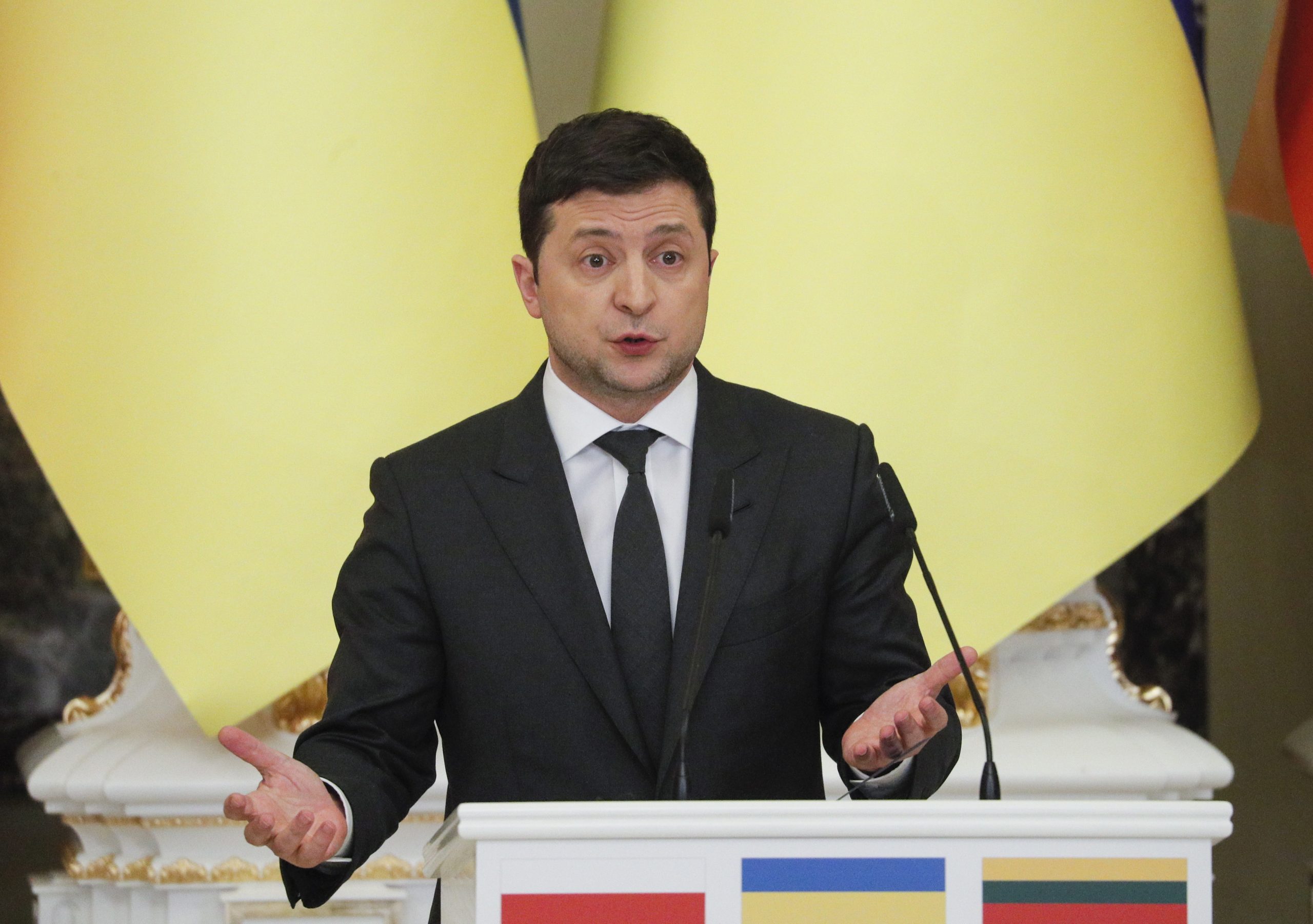 Zelensky adianta que russos vão “tentar tomar” Kiev esta noite