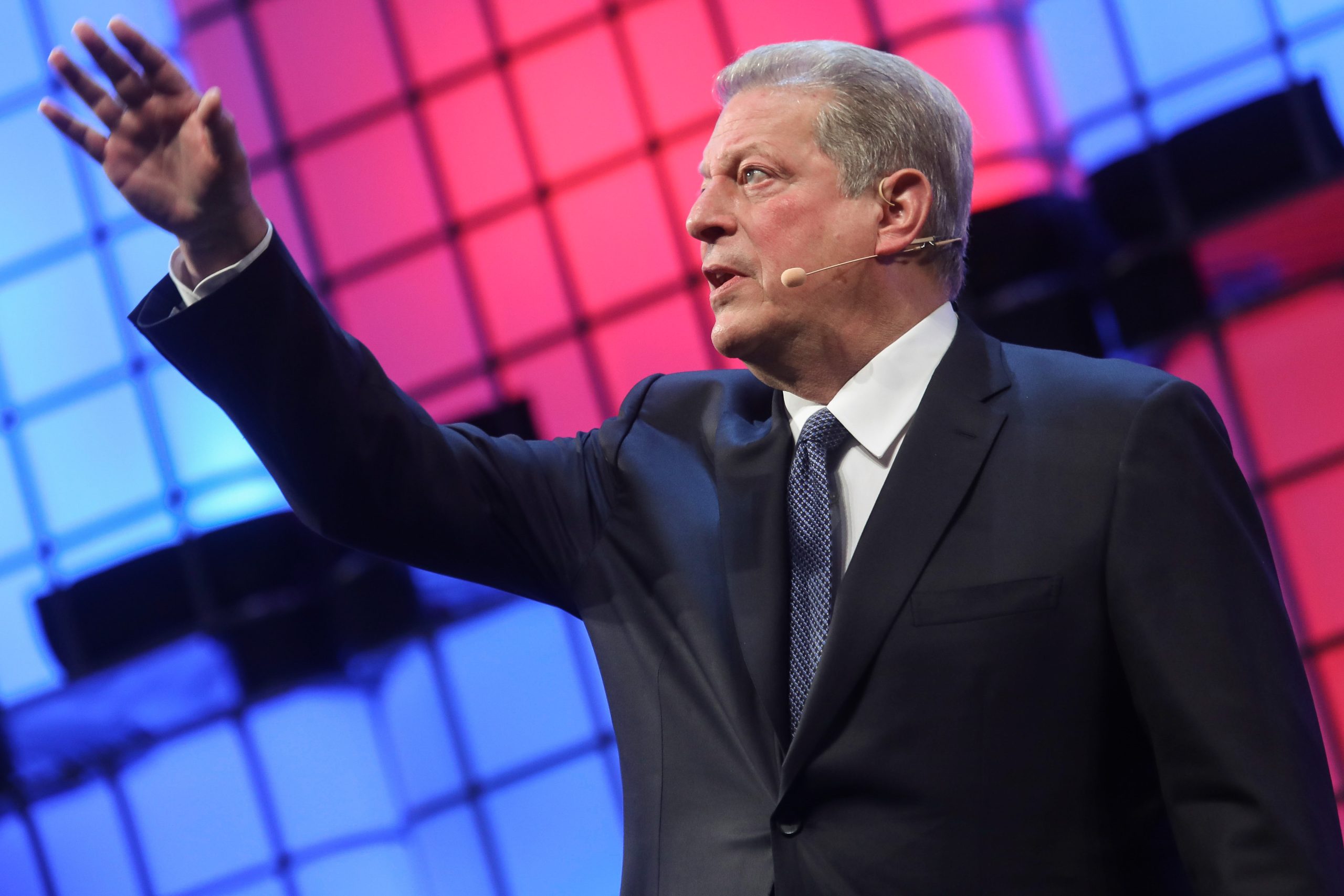 Al Gore veio à Web Summit fazer três perguntas inconvenientes e recrutar-nos para salvar o planeta