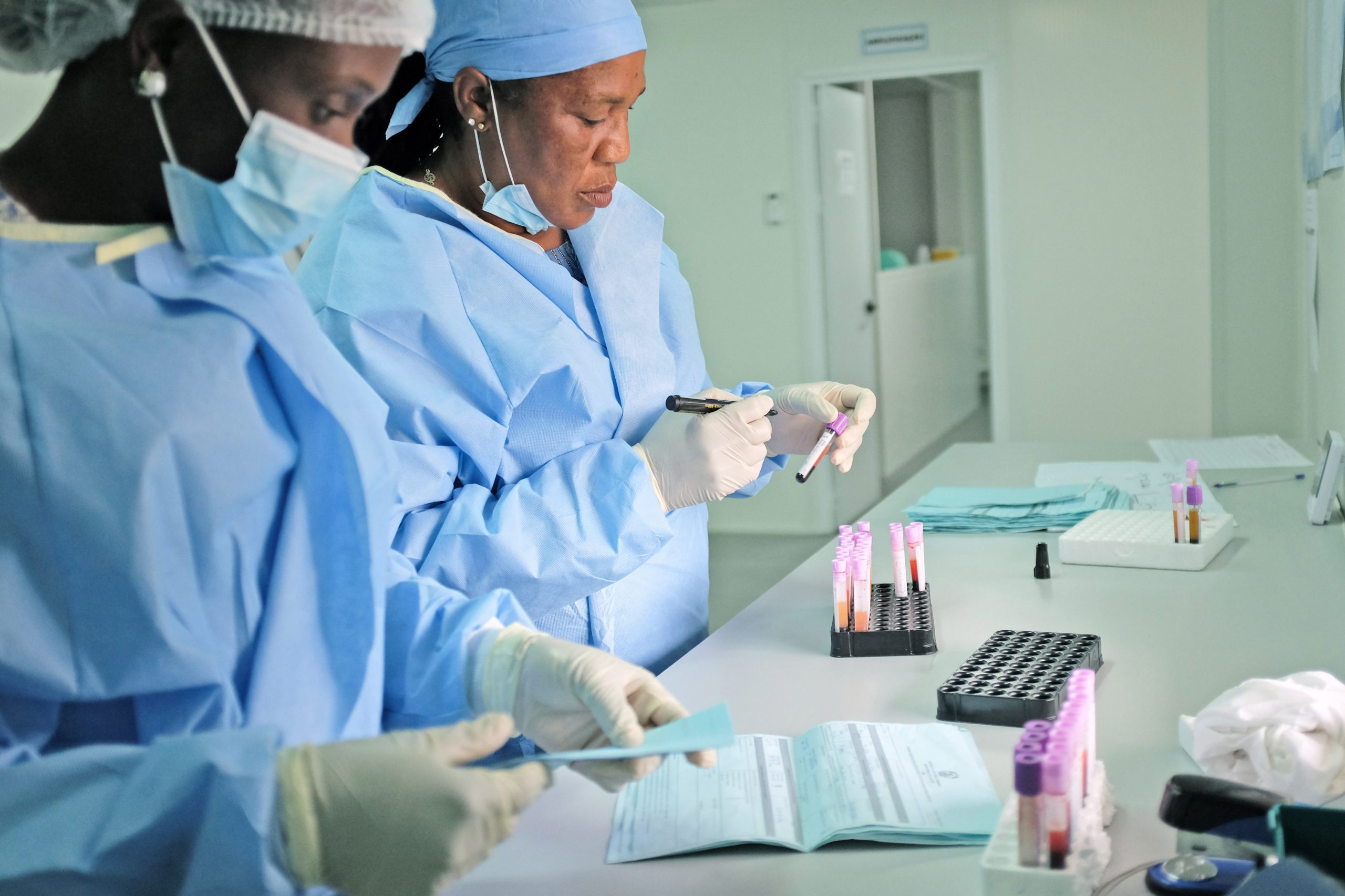 Governo aprova venda direta ao público dos testes da SIDA e hepatites B e C
