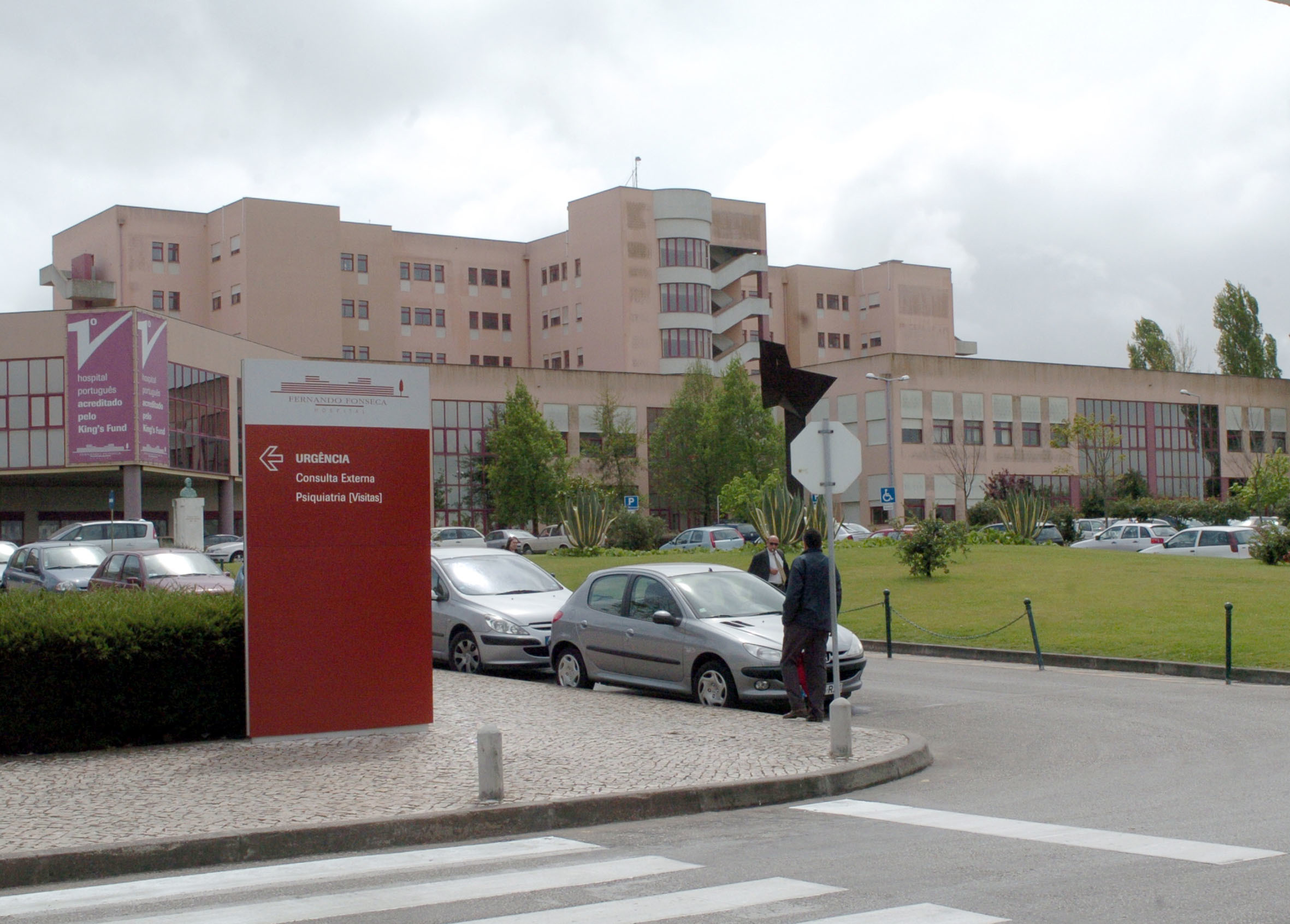Espera média de onze horas para doentes urgentes no hospital Amadora-Sintra