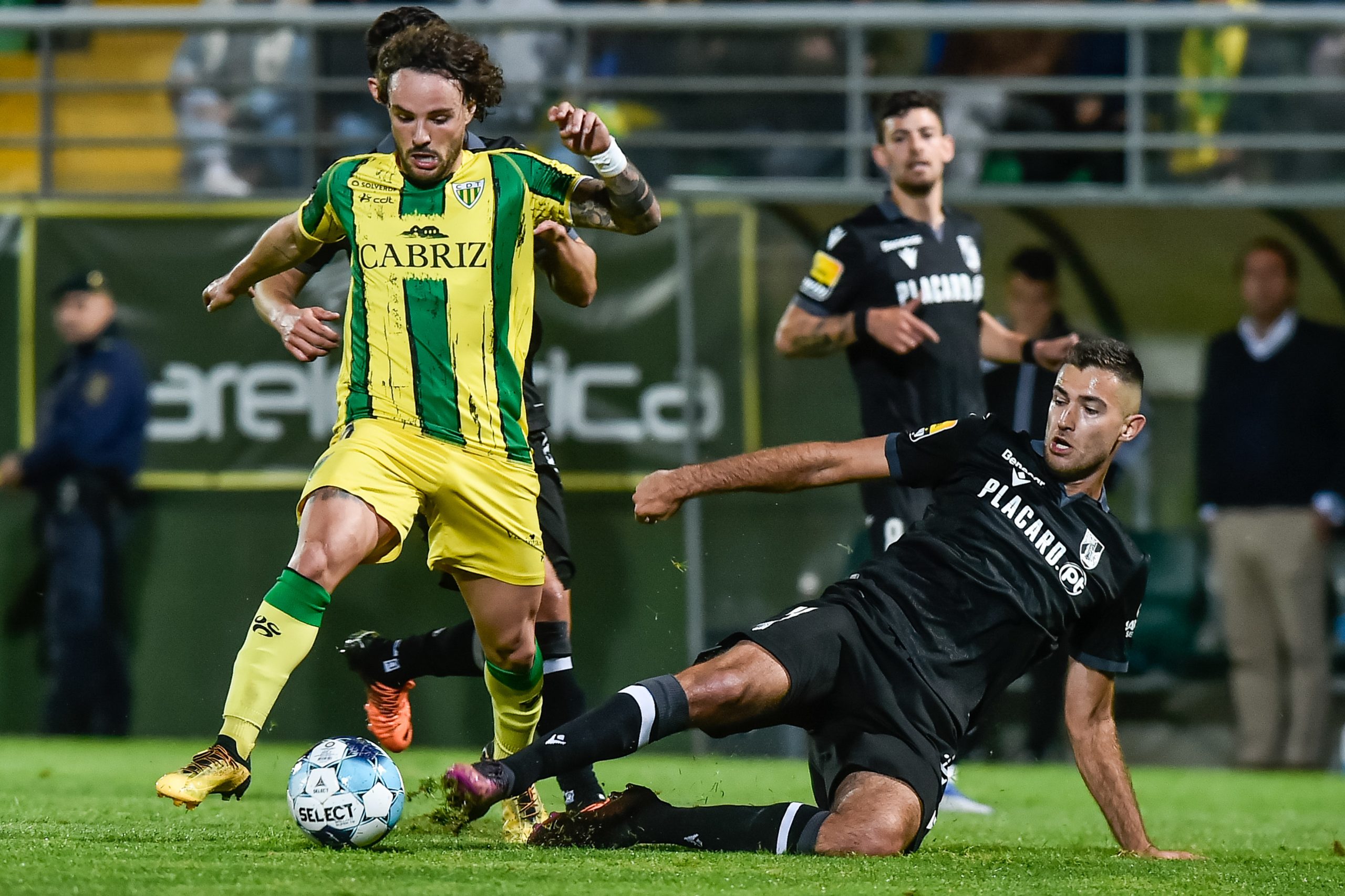 Tondela e Vitória de Guimarães ‘anulam-se’ na ronda 31 da I Liga