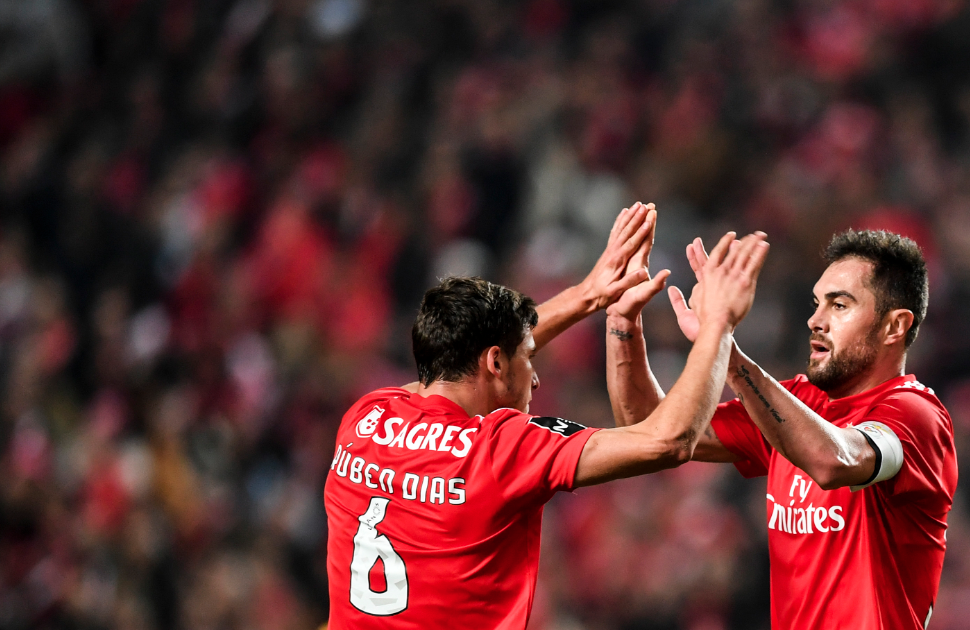 Rúben Dias regressa aos convocados do Benfica para clássico com FC Porto