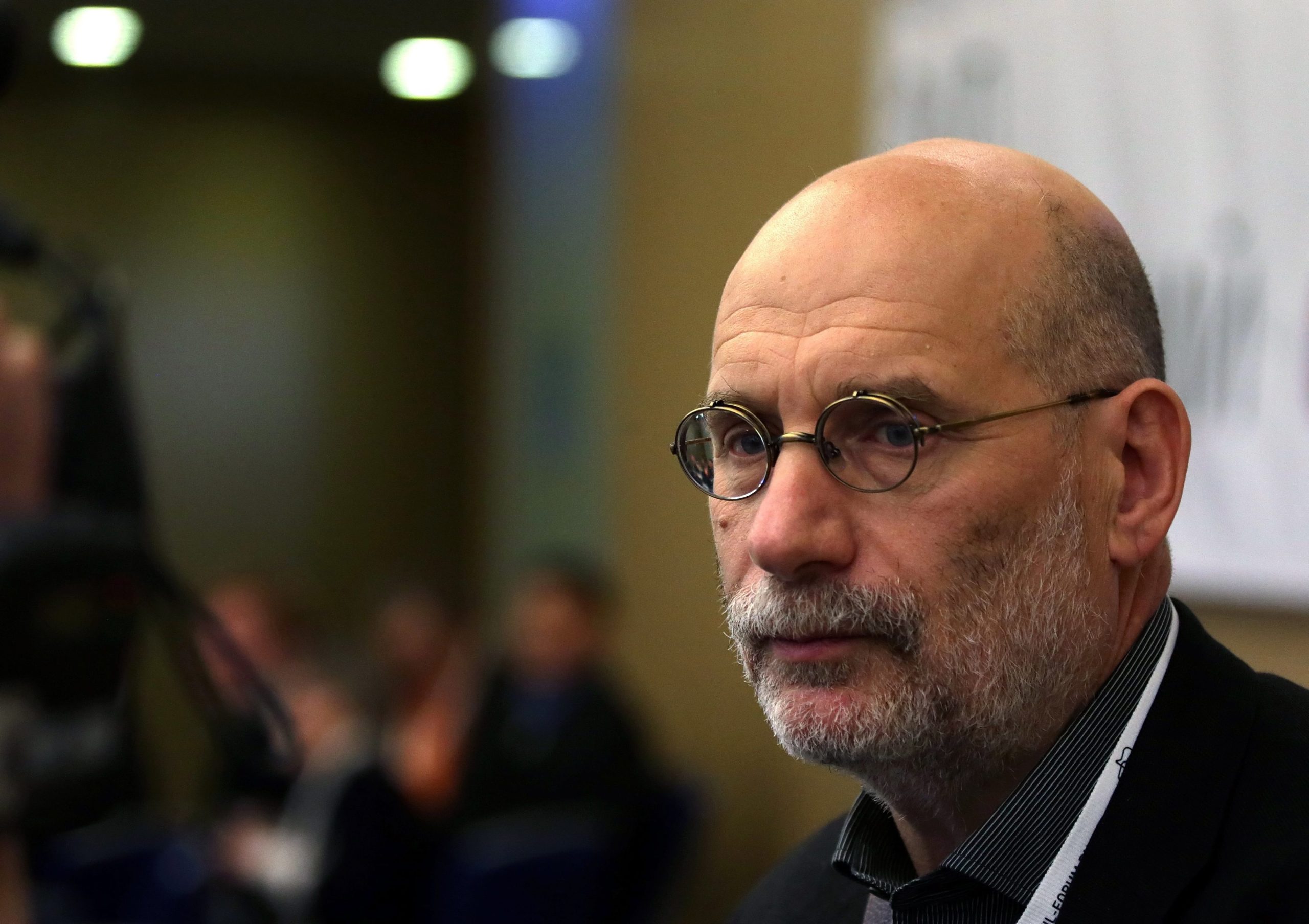 Rússia coloca escritor Boris Akunin na lista de procurados