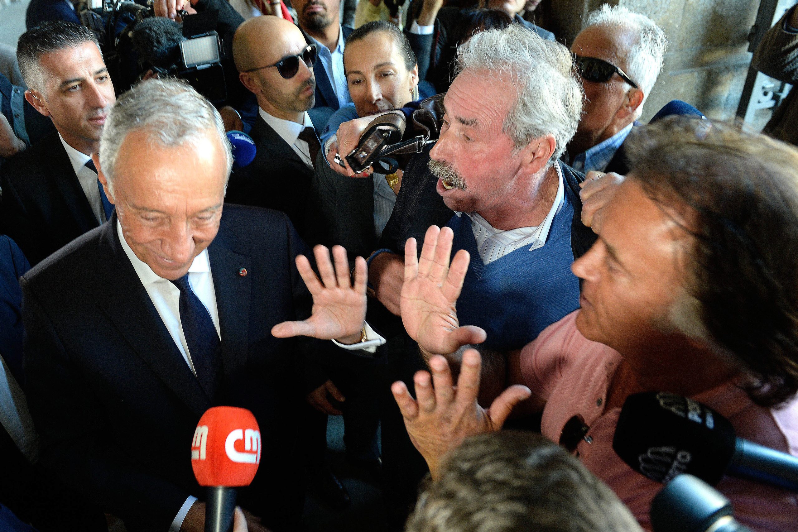 BES: Presidente da República vai receber lesados para “ver o que é possível fazer”