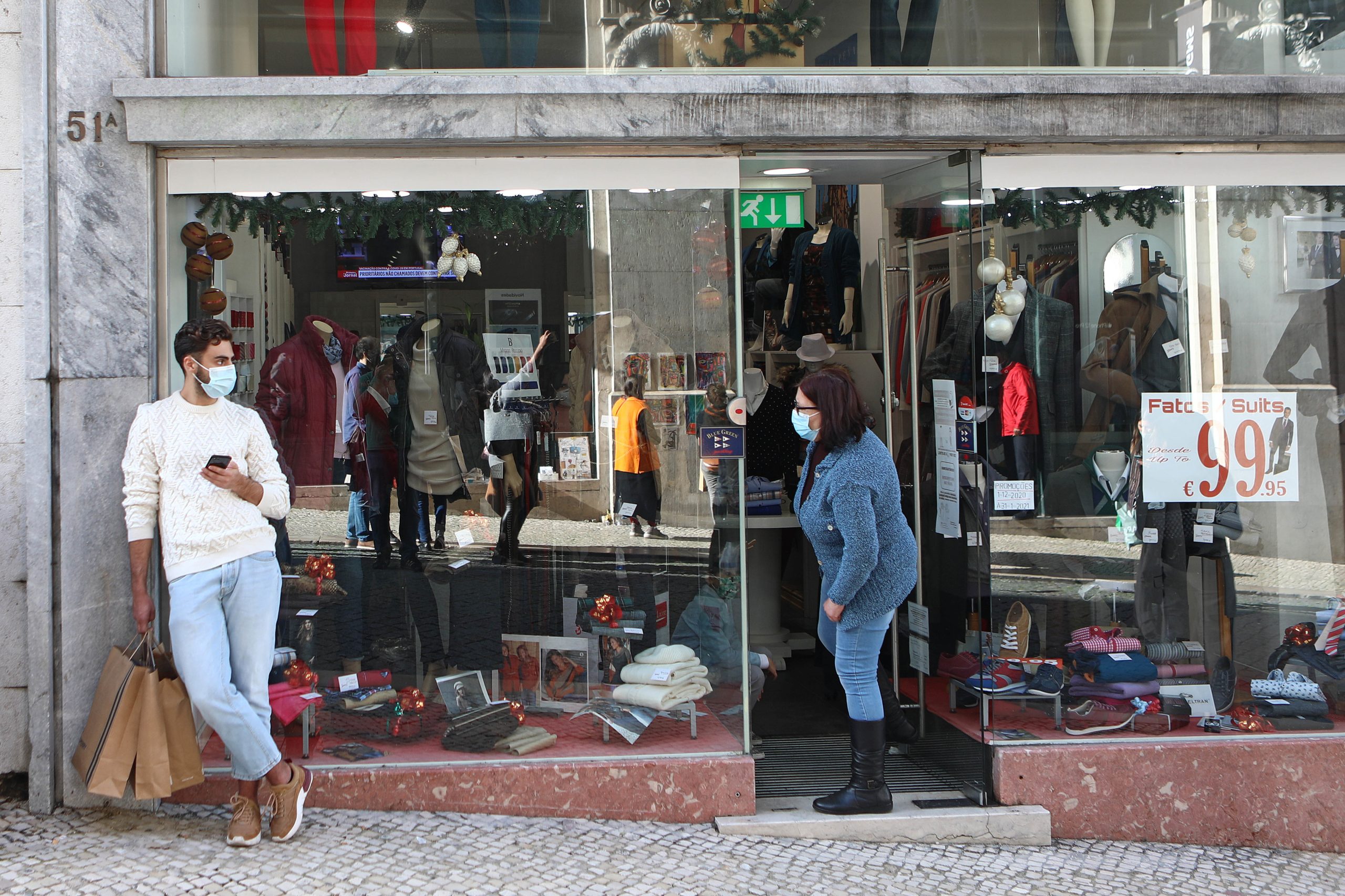 Inflação estagna em 2020 depois de queda homóloga de 0,2% em dezembro