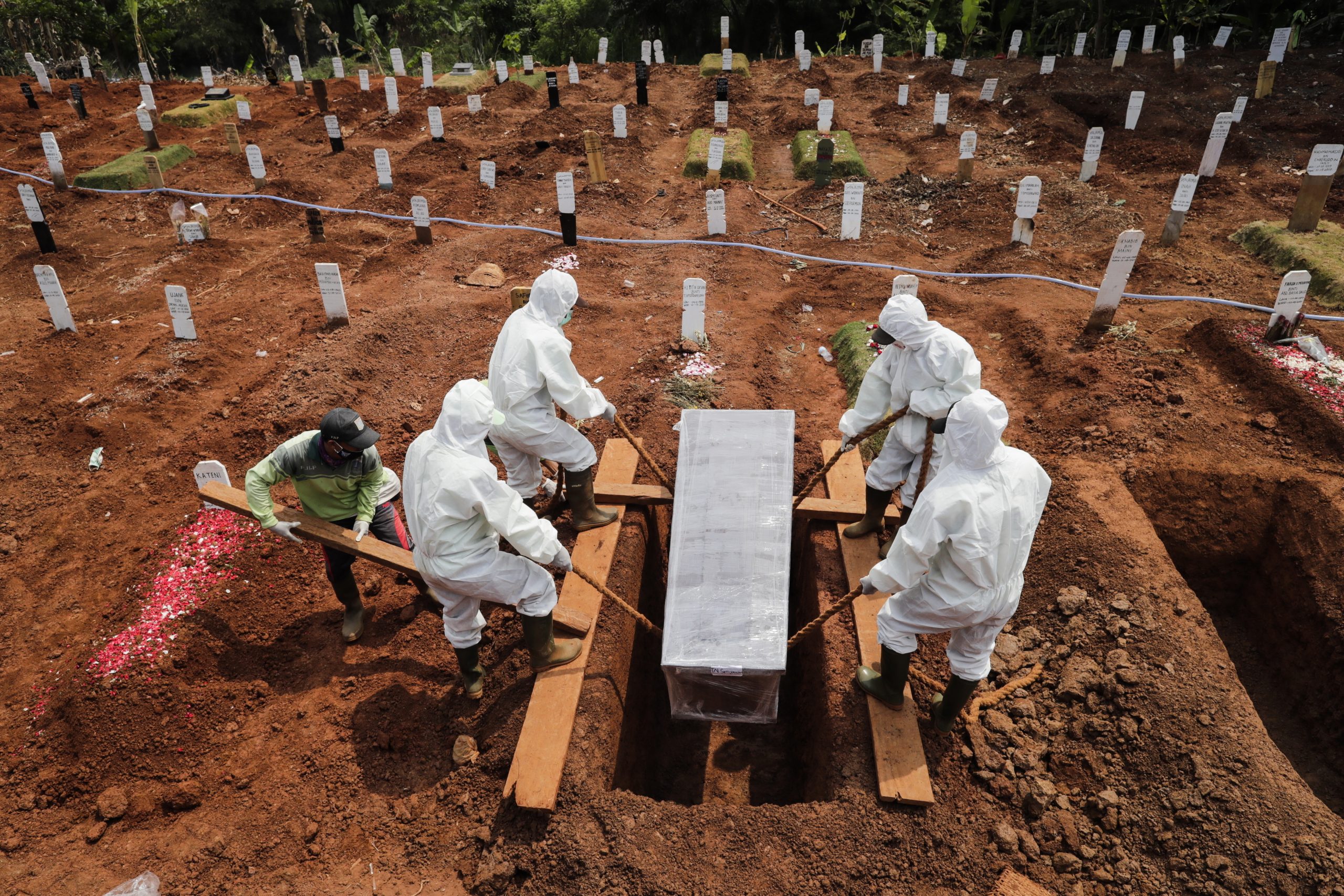 Covid-19: Mais 347 mortes em África aumentam para mais de 41 mil as vítimas mortais