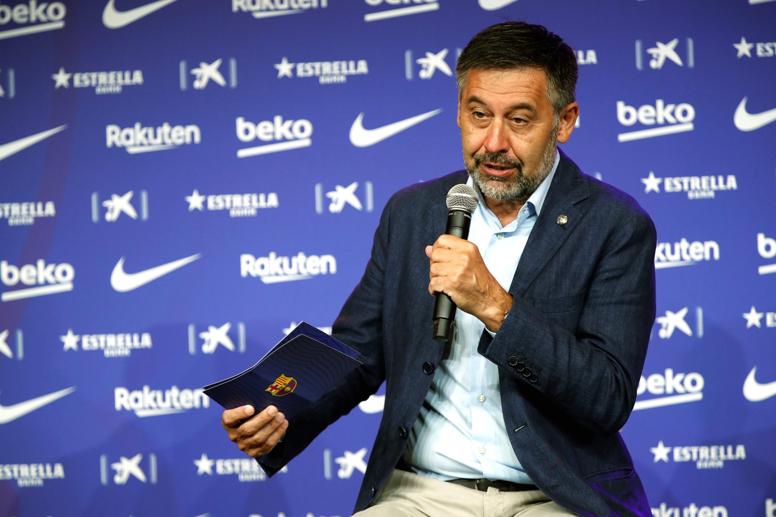Presidente do FC Barcelona diz que não negoceia saída de Messi