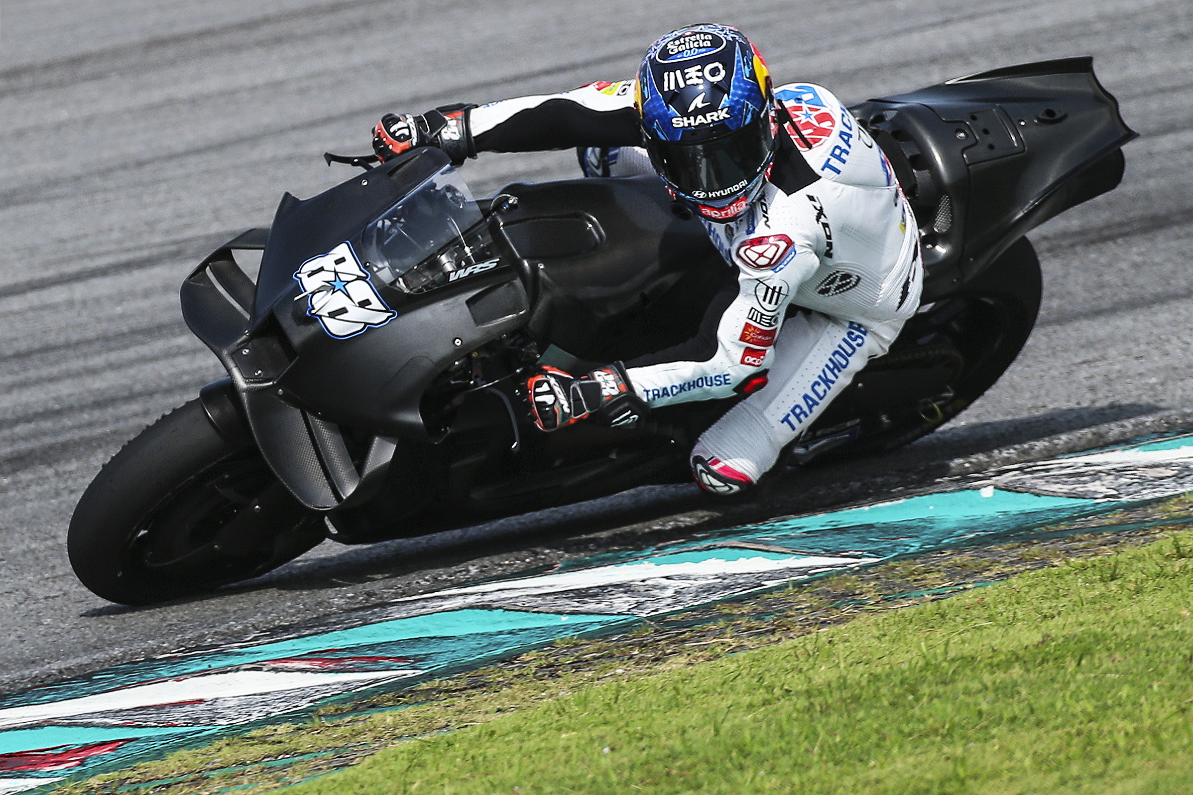Miguel Oliveira 19.º no segundo dia de testes de pré-temporada