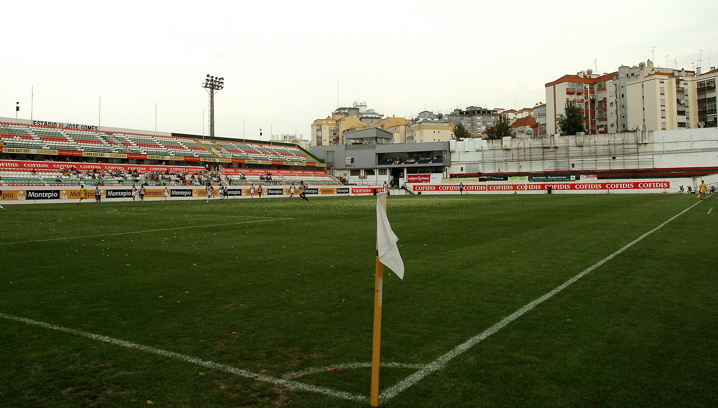 SAD do Estrela da Amadora chega a acordo para aquisição definitiva do estádio