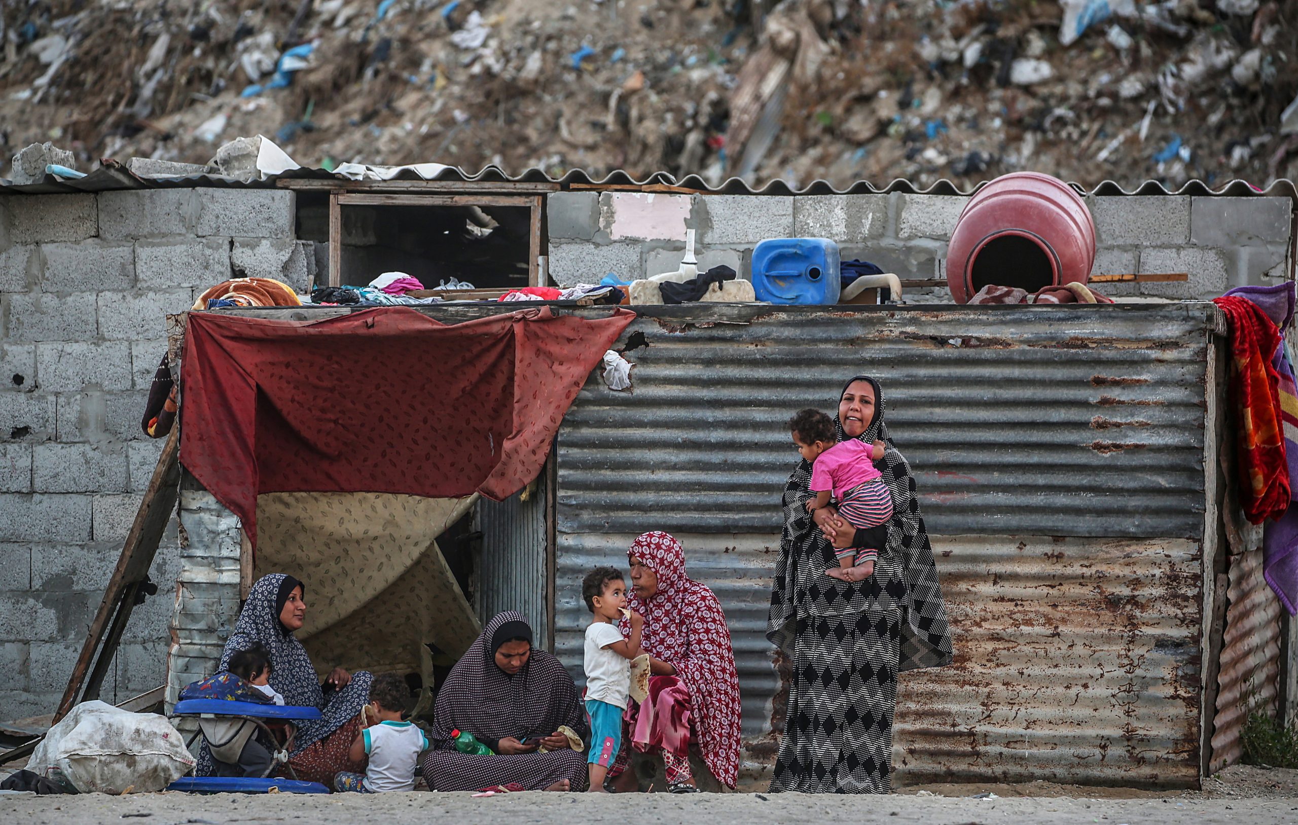 Agência para refugiados palestinianos teme um “desastre” em Gaza e no Líbano devido a crise