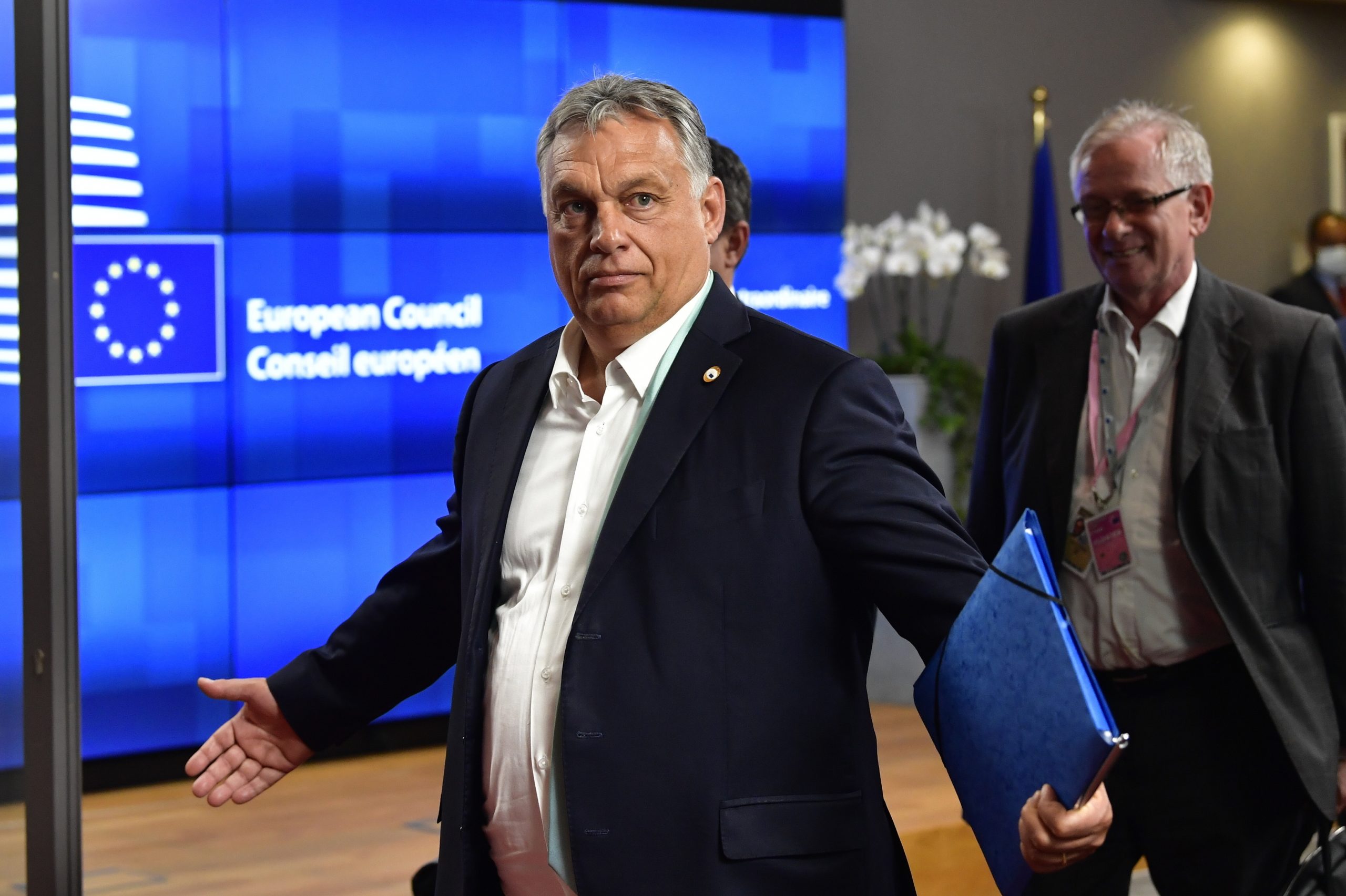 Partido de Orbán anuncia saída do Partido Popular Europeu