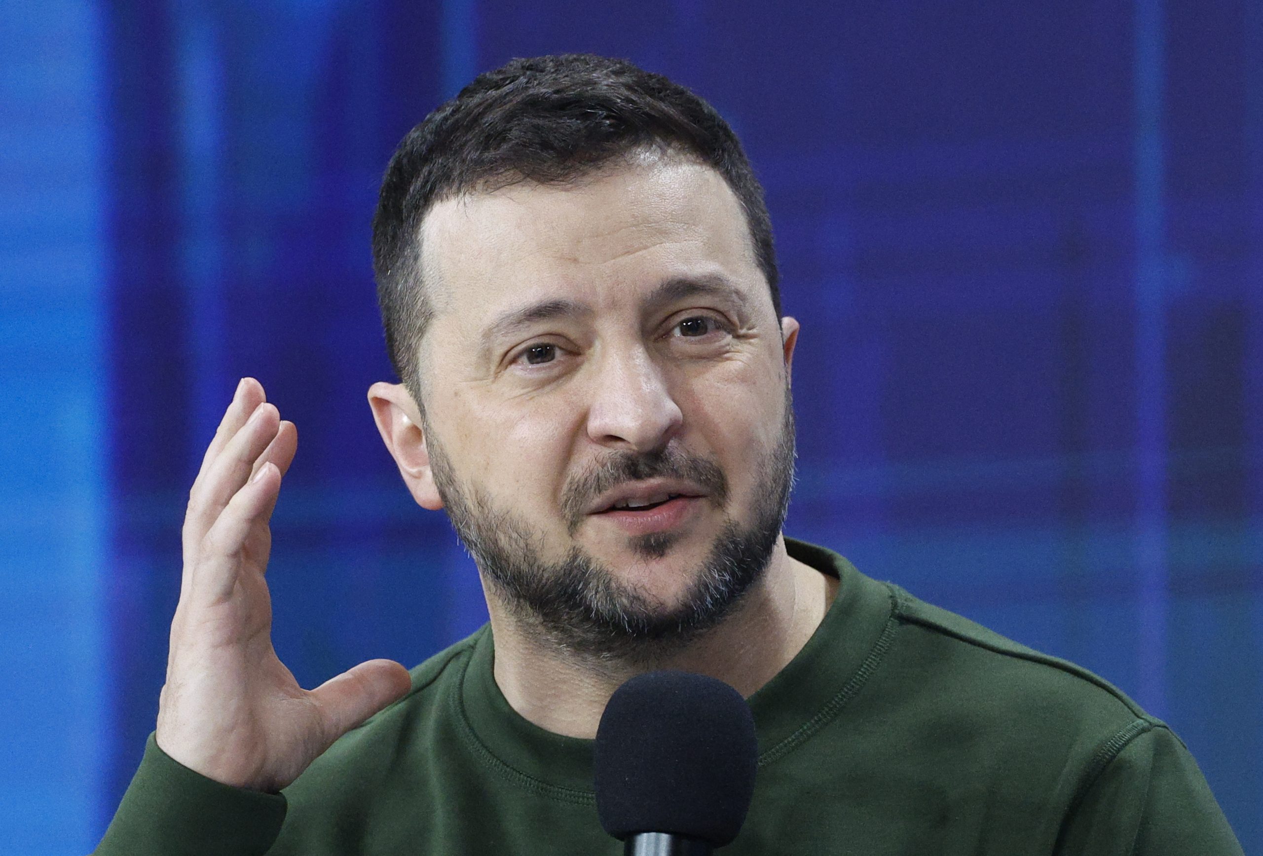 Zelensky pede mais defesas antiaéreas: “Para proteger o nosso povo do terror russo”