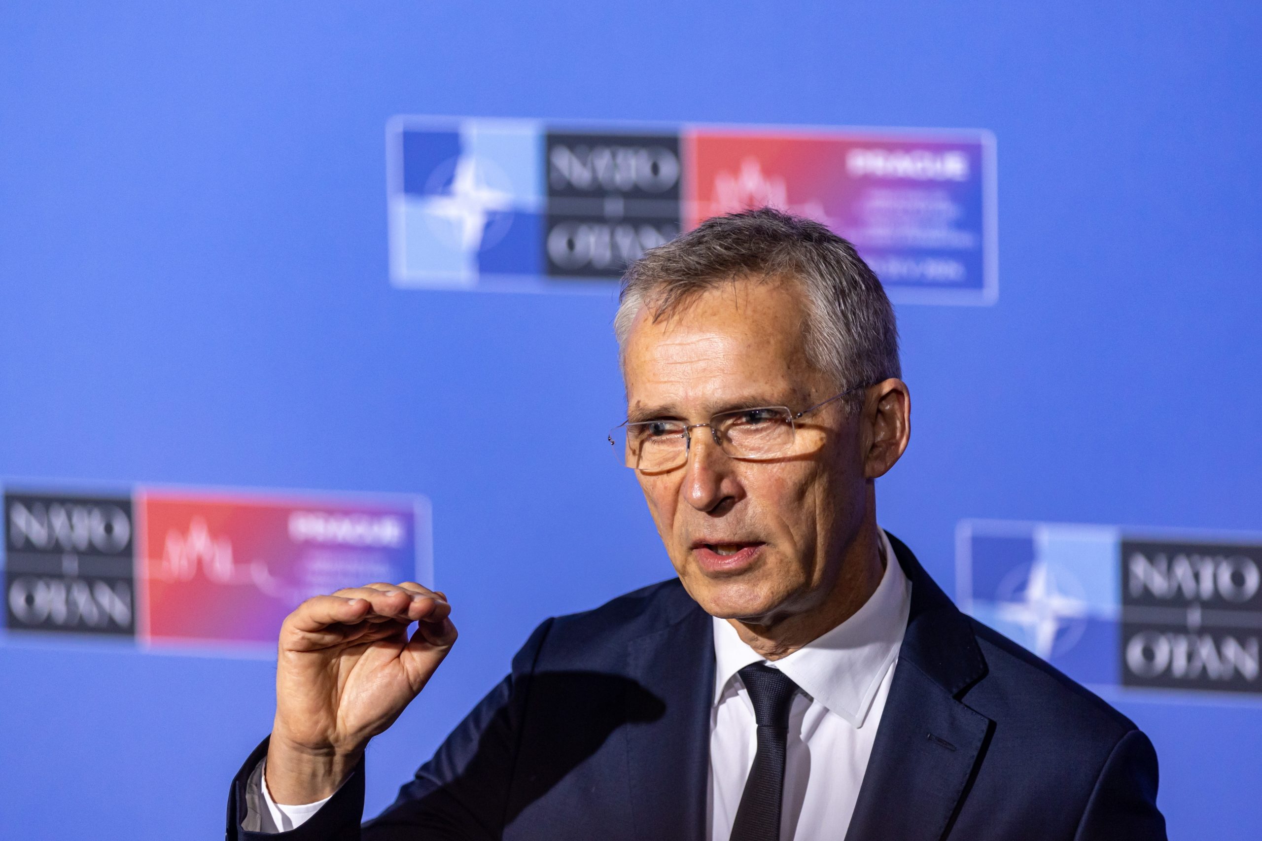 Rússia não tem força para conseguir ‘grandes avanços’ na Ucrânia, diz chefe da NATO