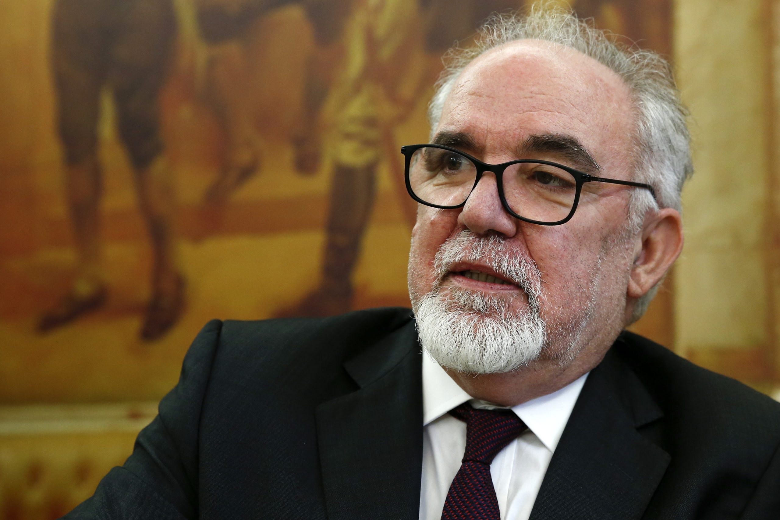 Governo/crise: Vieira da Silva adverte que PS não pode embarcar em utopias frentistas