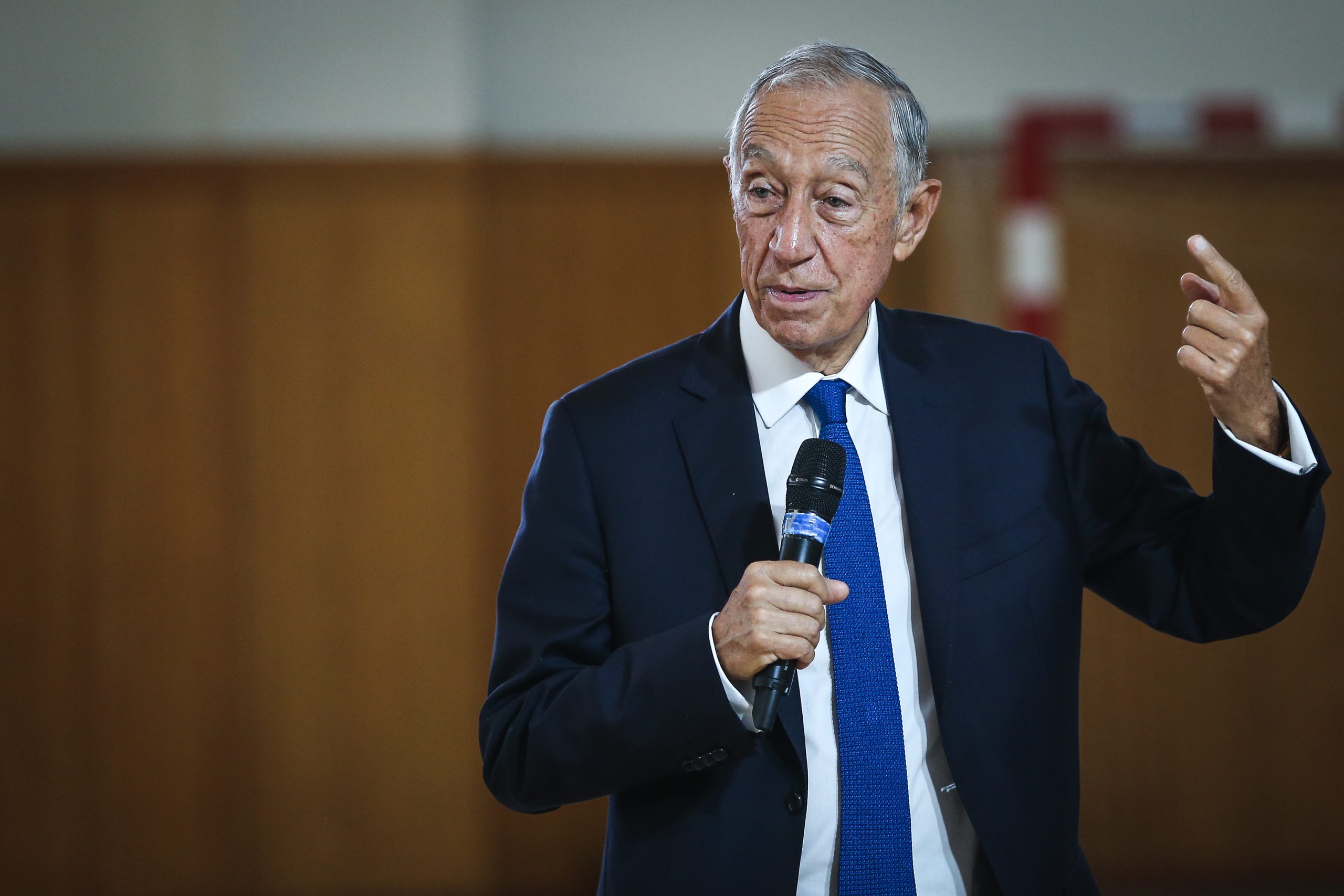 Marcelo defende que “democracia faz-se ou desfaz-se todos os dias”