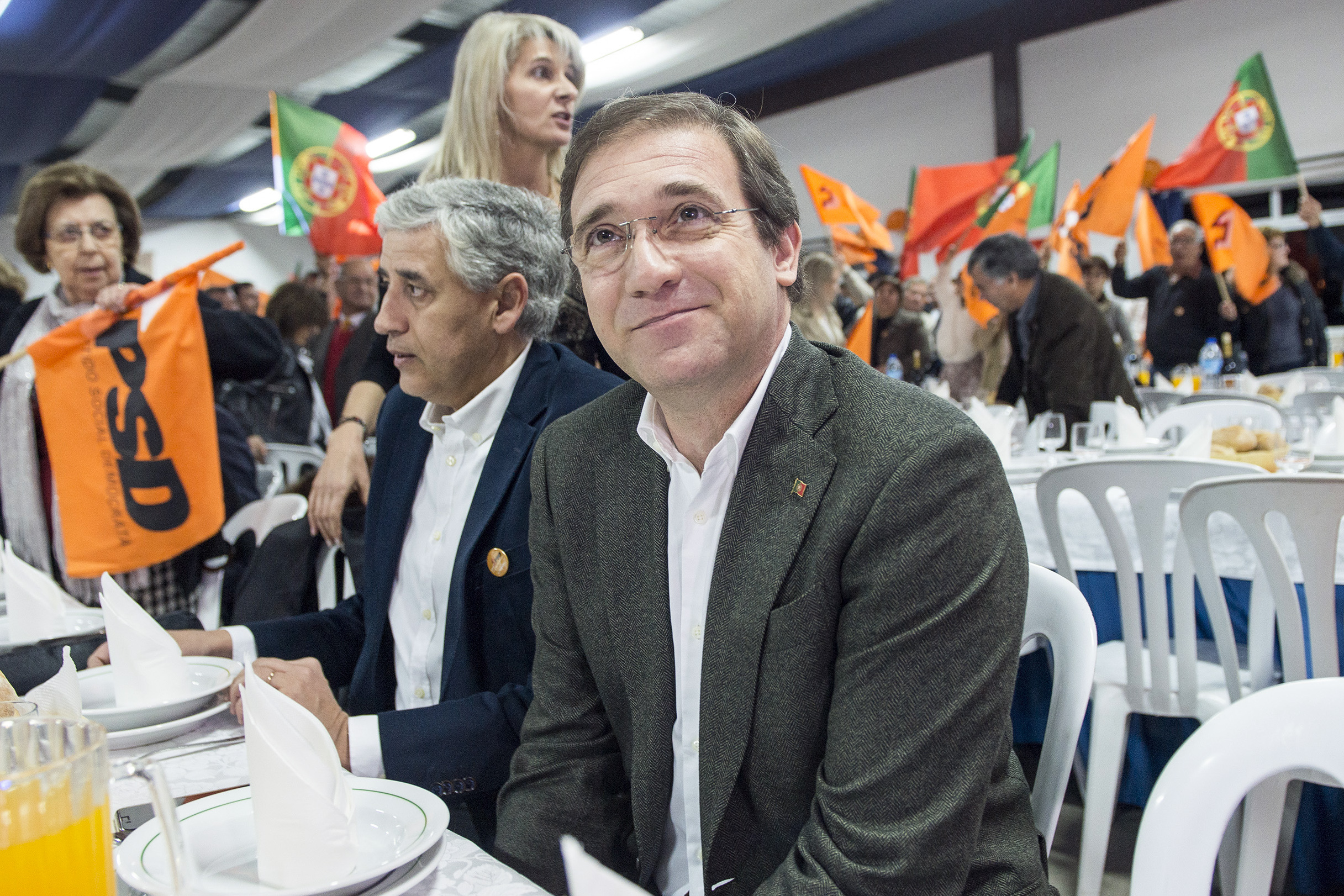 Autárquicas, bancos, défice e geringonça. O que o líder da oposição tem dito ao país