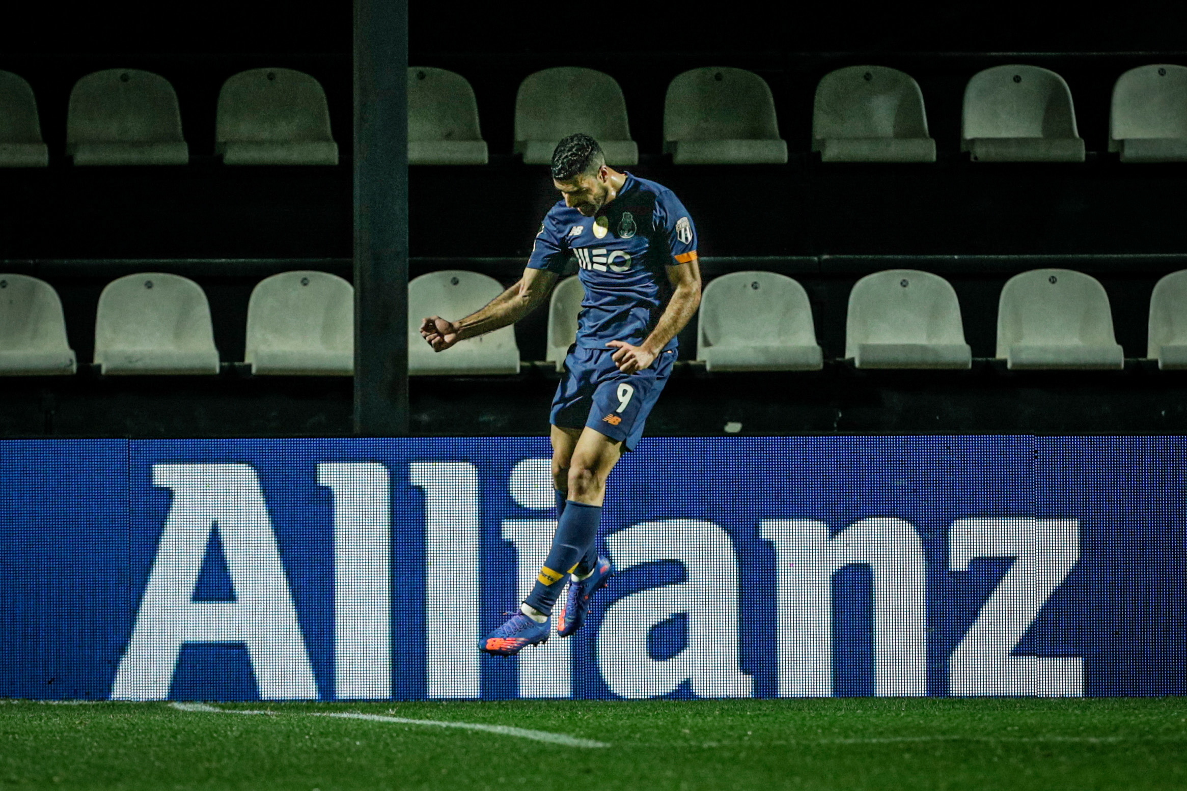 I Liga. Golo de Taremi garante os três pontos do FC Porto em Faro