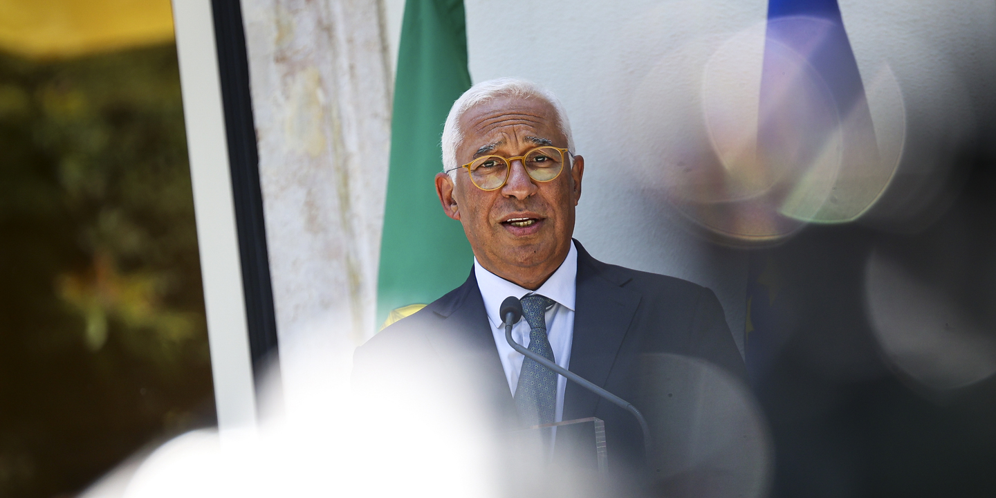 Costa condena “inaceitável” ataque russo que danificou embaixada de Portugal na Ucrânia