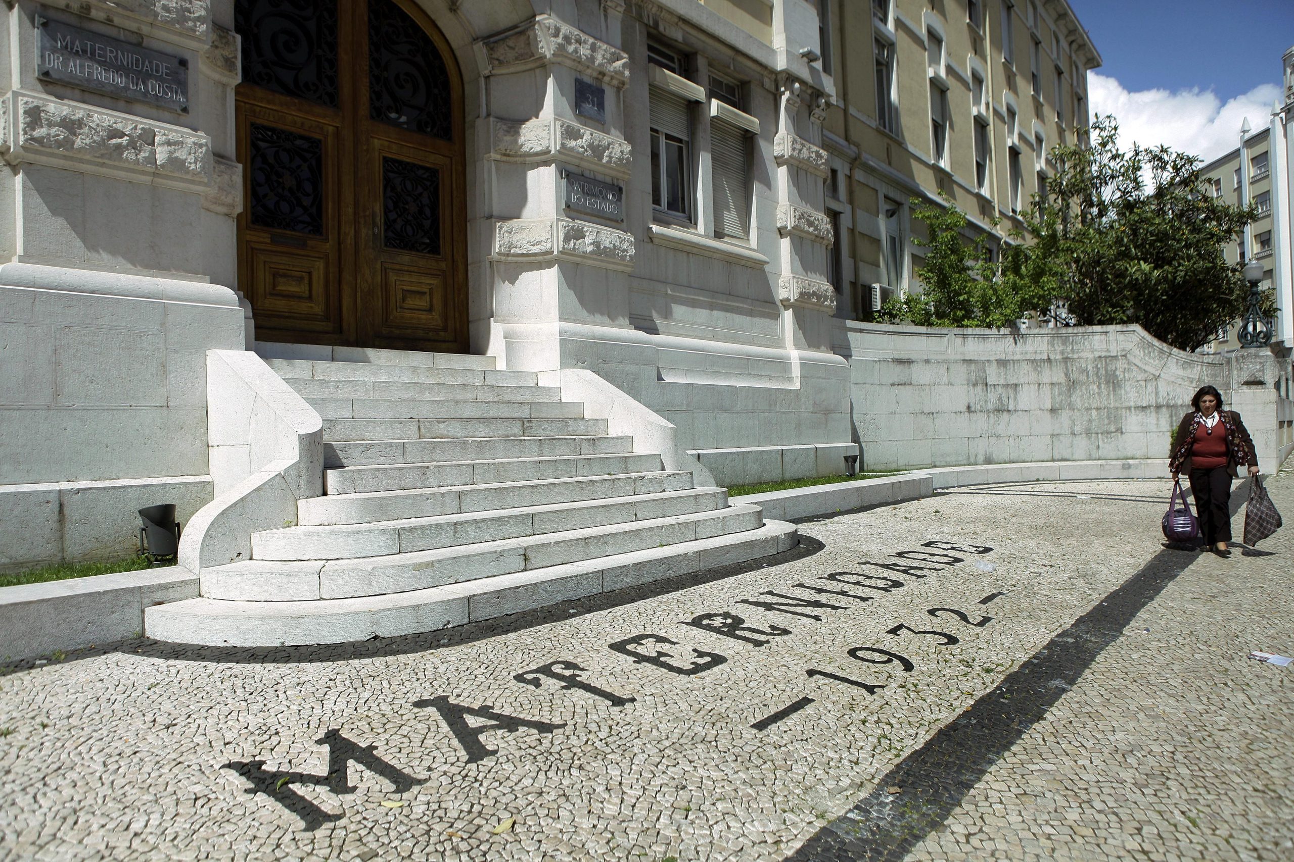Maternidade Alfredo da Costa já não vai encerrar bloco de partos