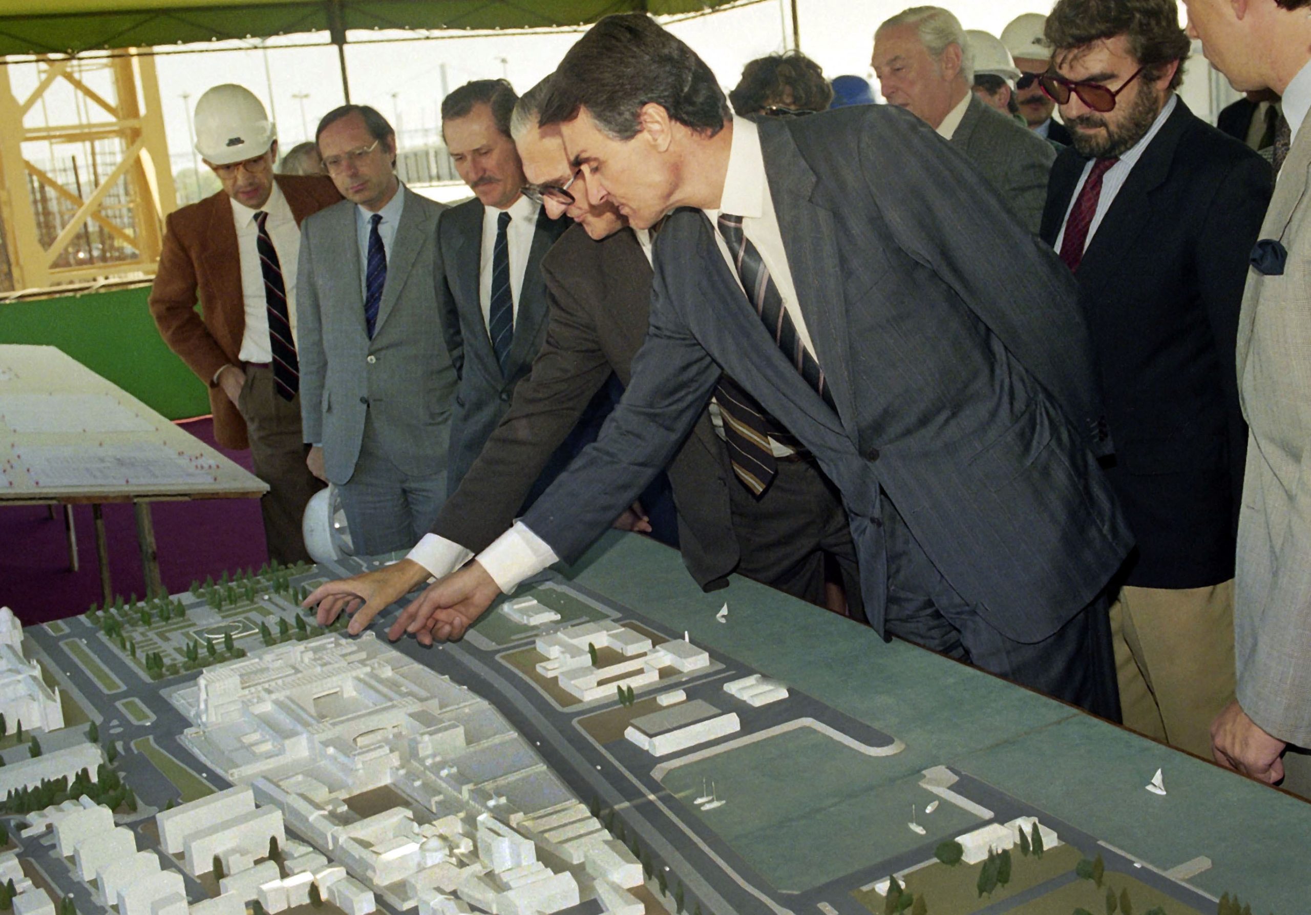 CCB faz 25 anos. Cavaco Silva diz que “valeu a pena resistir aos ataques” à sua construção