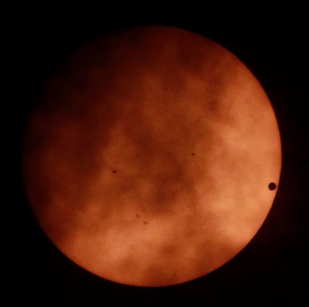 Investigadores descobrem primeira disrupção gigante nas nuvens de Vénus