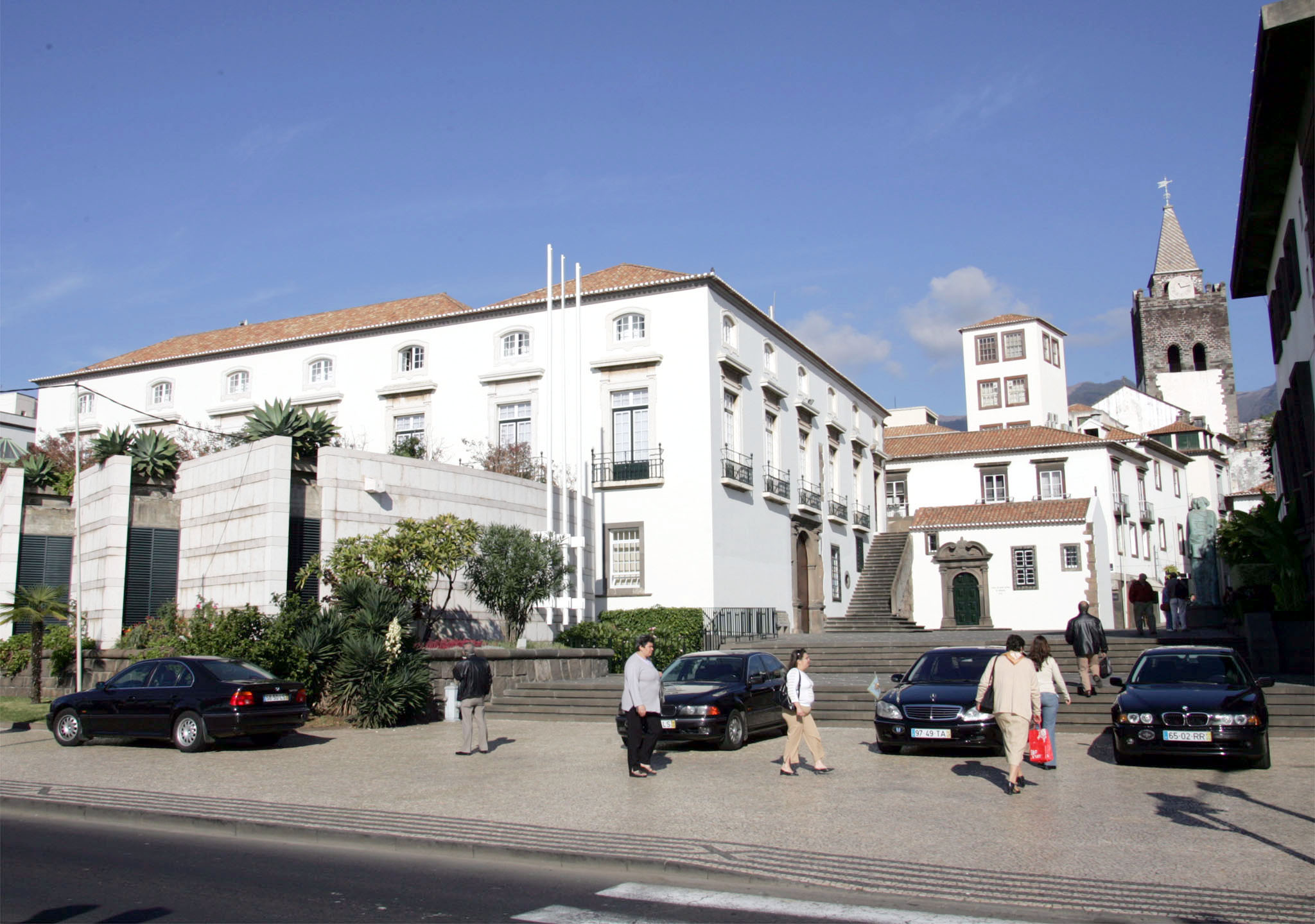Estágios INOV Contacto alargados a jovens dos Açores e Madeira