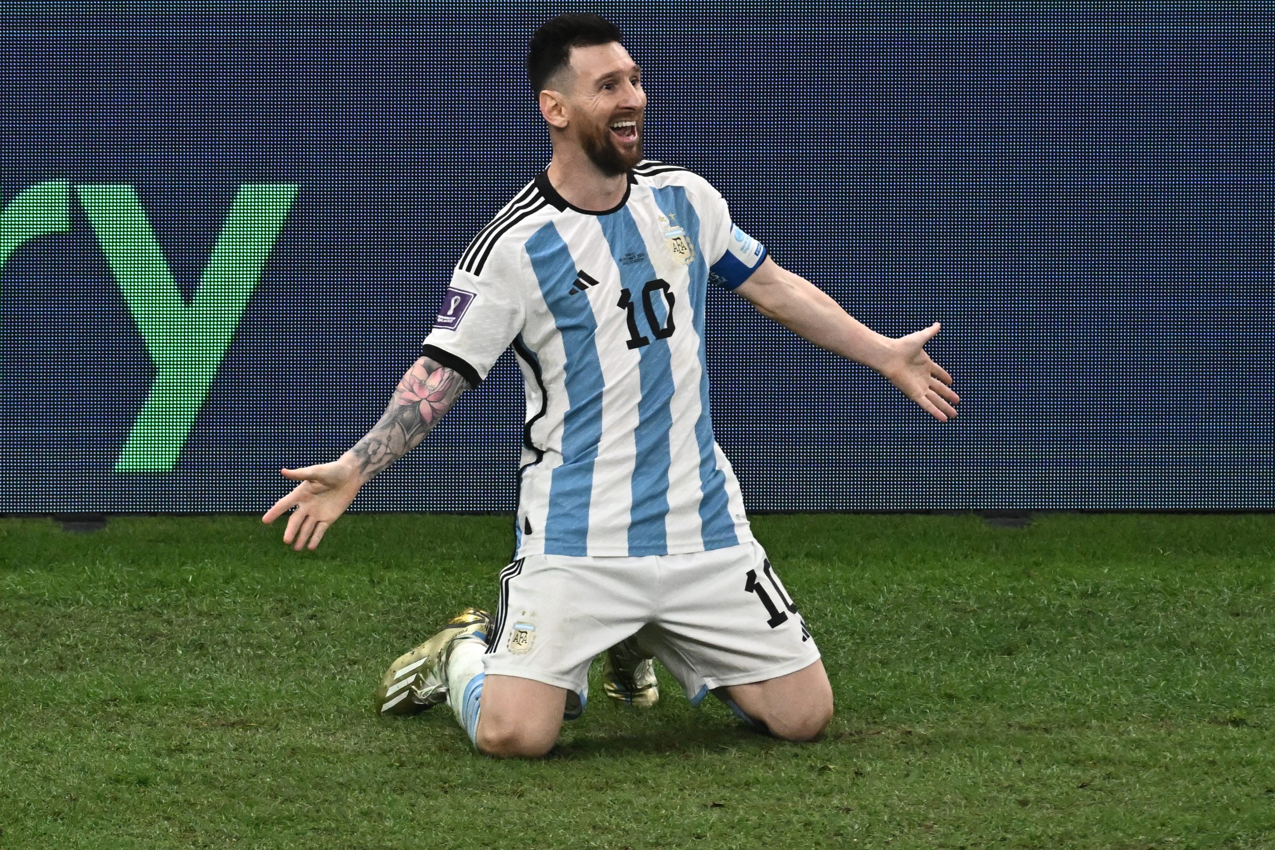 Messi, Mbappé e Benzema são os finalistas do prémio The Best