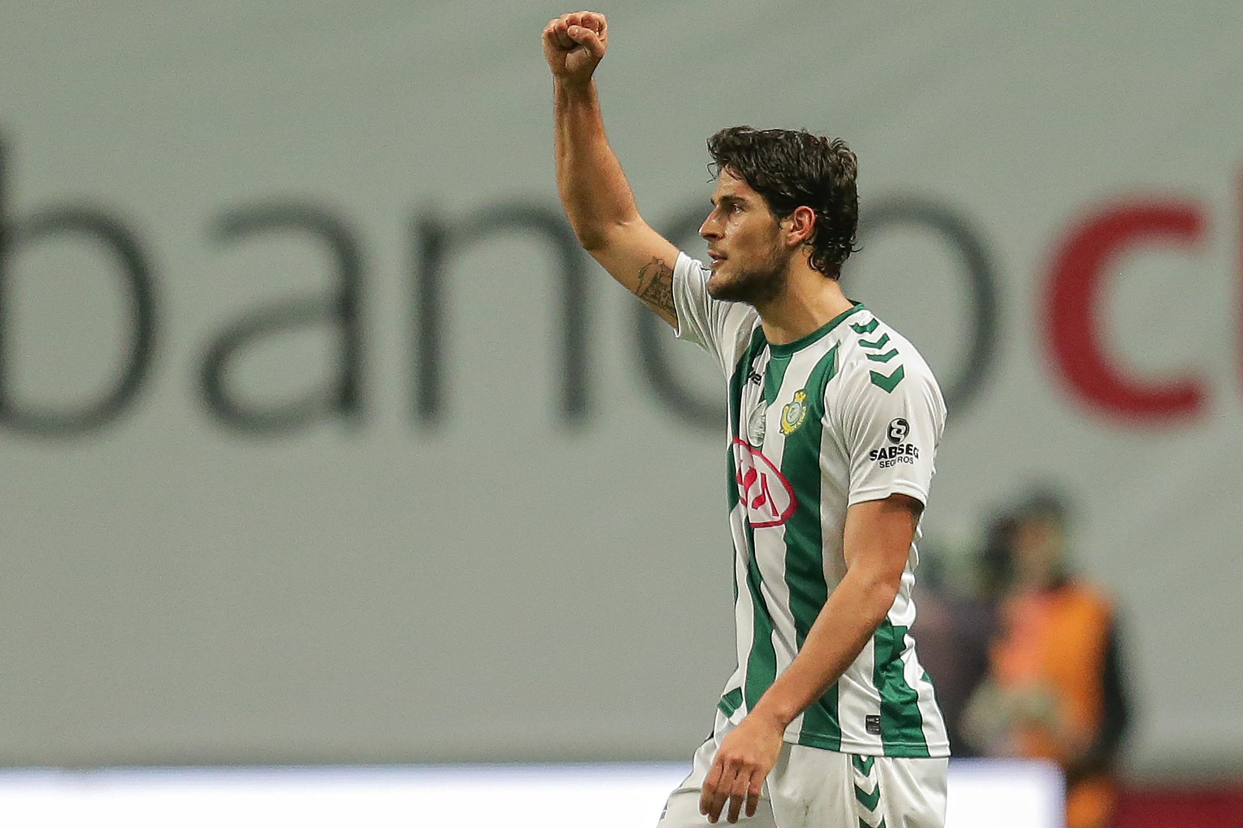 Brilhou na Taça da Liga e agora está de regresso a casa. FC Porto resgata Gonçalo Paciência ao Vitória de Setúbal
