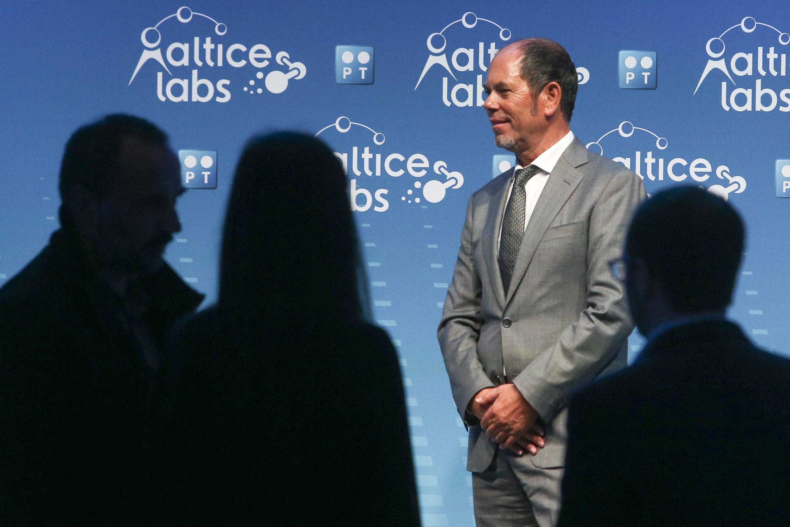 Altice USA: genro de Armando Pereira foi colocado de licença